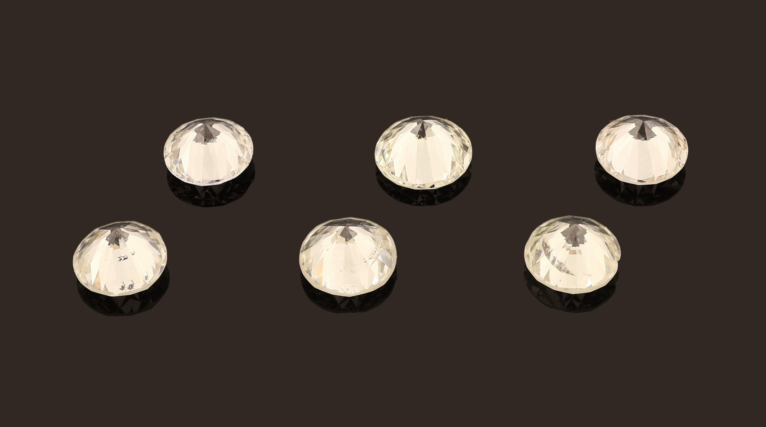 Detail a: Lot 6 lose Brillanten zus. ca. 1.93 ct l.Yellow-Yellow/si-p