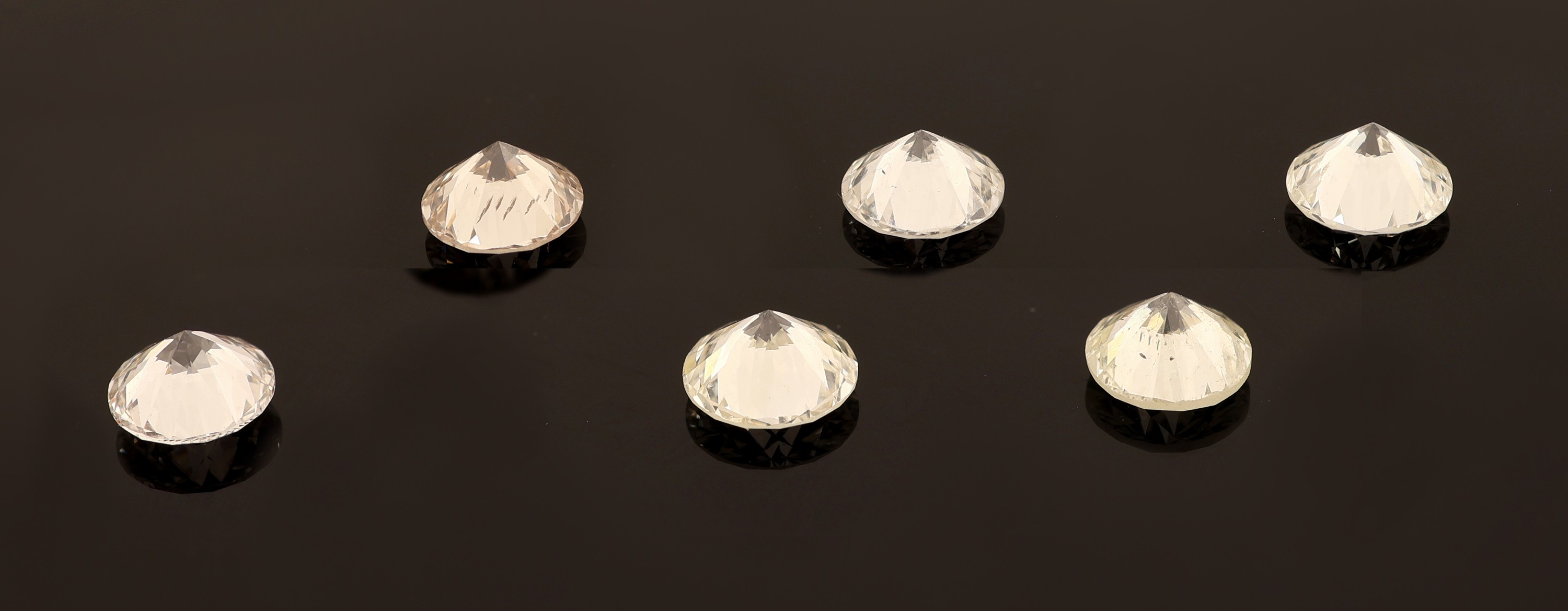 Detail a: Lot 6 lose Brillanten zus. ca. 1.90 ct get. Weiß-light Brown-light Yellow/si
