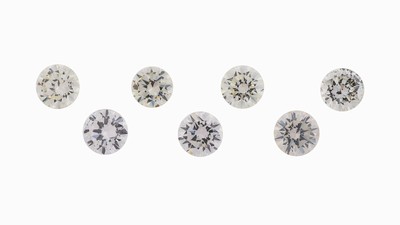26960520b - Lot 7 lose Brillanten zus. ca. 4.24 ct Weiß- light Yellow/si-p Schätzpreis: ...