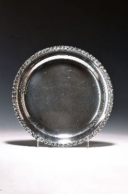 Image 26960527 - Rundes Tablett, Tiffany & Co., Sterlingsilber, Anfang 20. Jh., num. 18864, ...