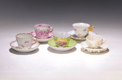 Image 26960535 - 8 Mokkatassen mit Untertassen, Meissen, 20. Jh., versch. Dekore und Formen, u. ...