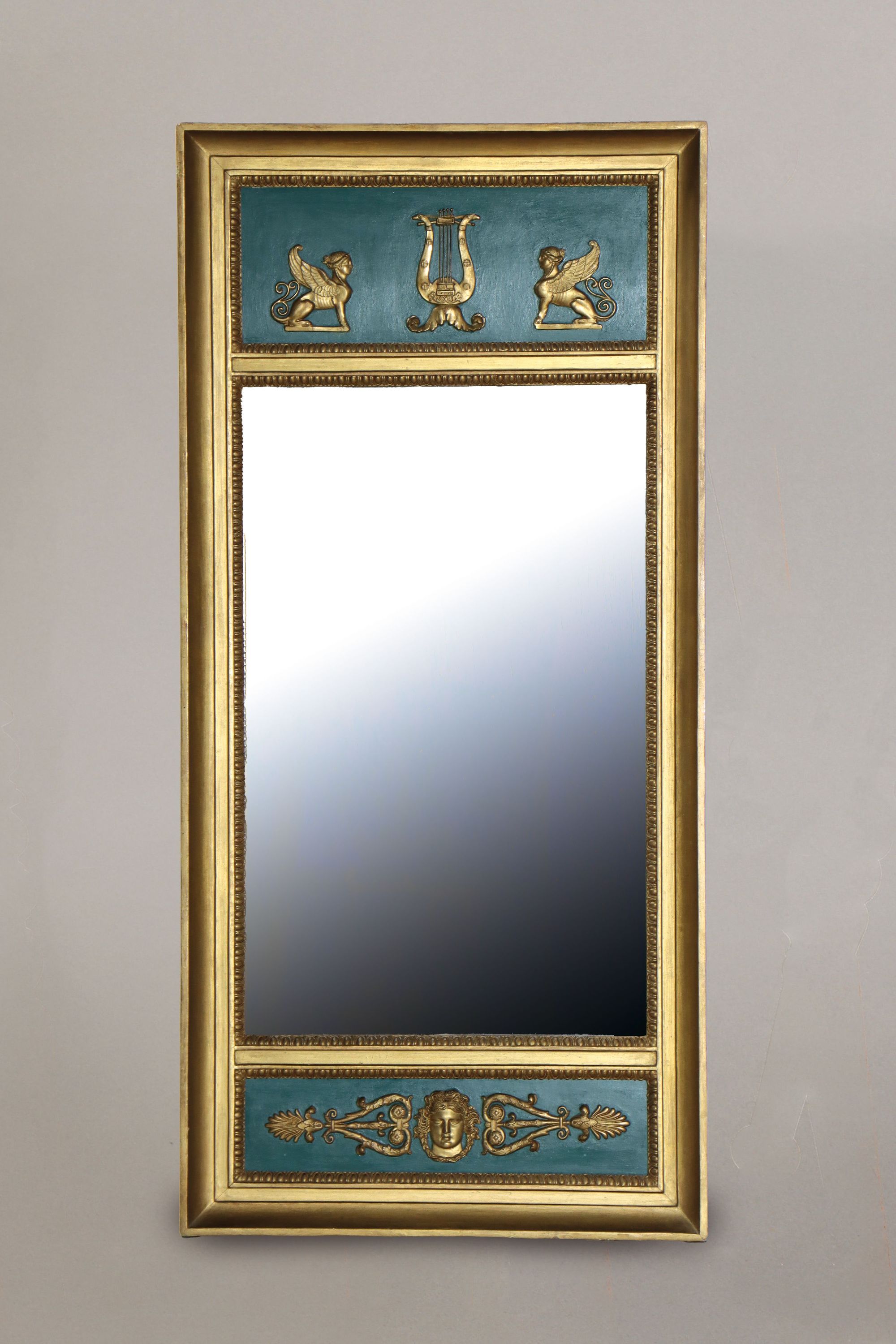 Wandspiegel, Empirestil, um 1900, Holzrahmen bronzefarben lasiert, in Kassetten auf grünem Grund, Applikationen, Spiegelglas mit Altersspuren, ca. ...