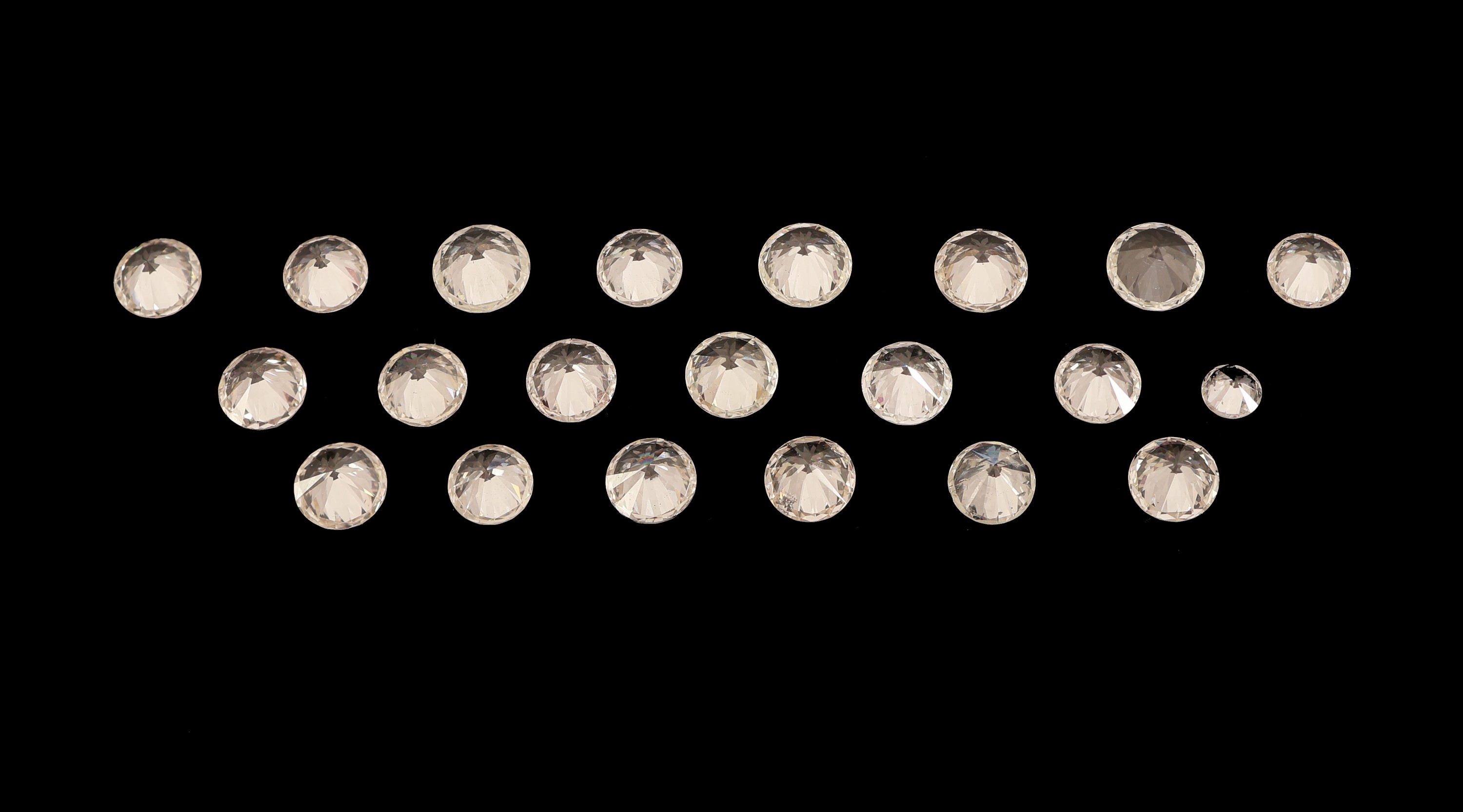 Detail a: Lot 21 lose Brillanten, zus. ca. 1.92 ct Weiß-l.get.Weiß/vs
