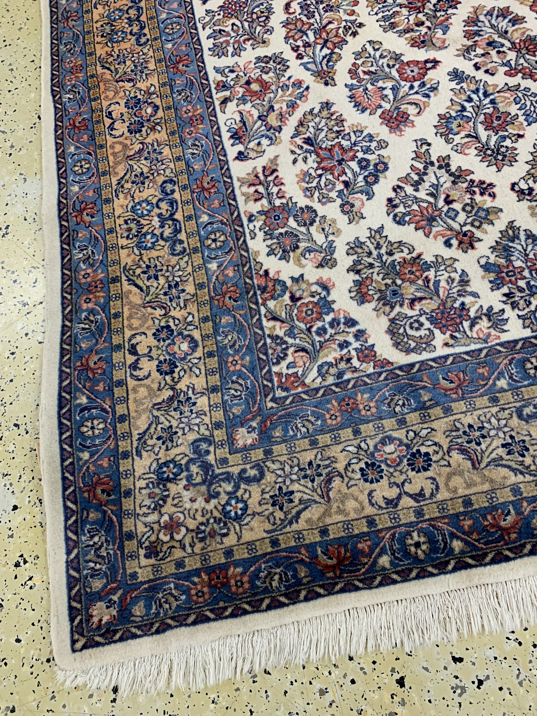 Detail f: Sarogh Kork fein, Persien, Ende 20.Jhd, Wolle auf Baumwolle, ca. 310 x 210 cm, EHZ: 2 (verblasst).