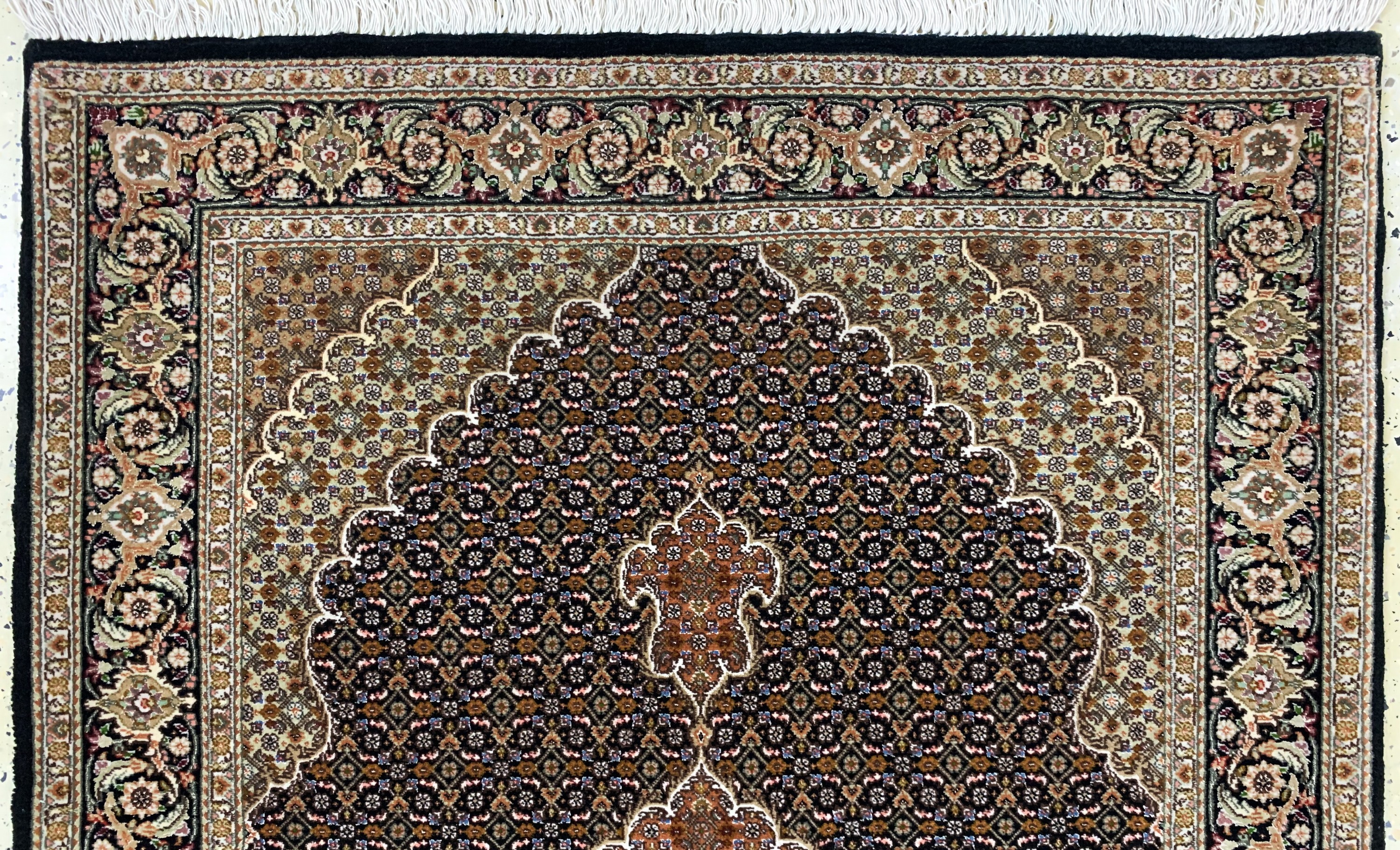 Detail a: Täbriz fein(50 Raj), Persien, Ende 20.Jhd, Korkwolle mit Seide, ca. 162 x 108 cm, ca. 500.000 Kn/qm, EHZ: 1-2