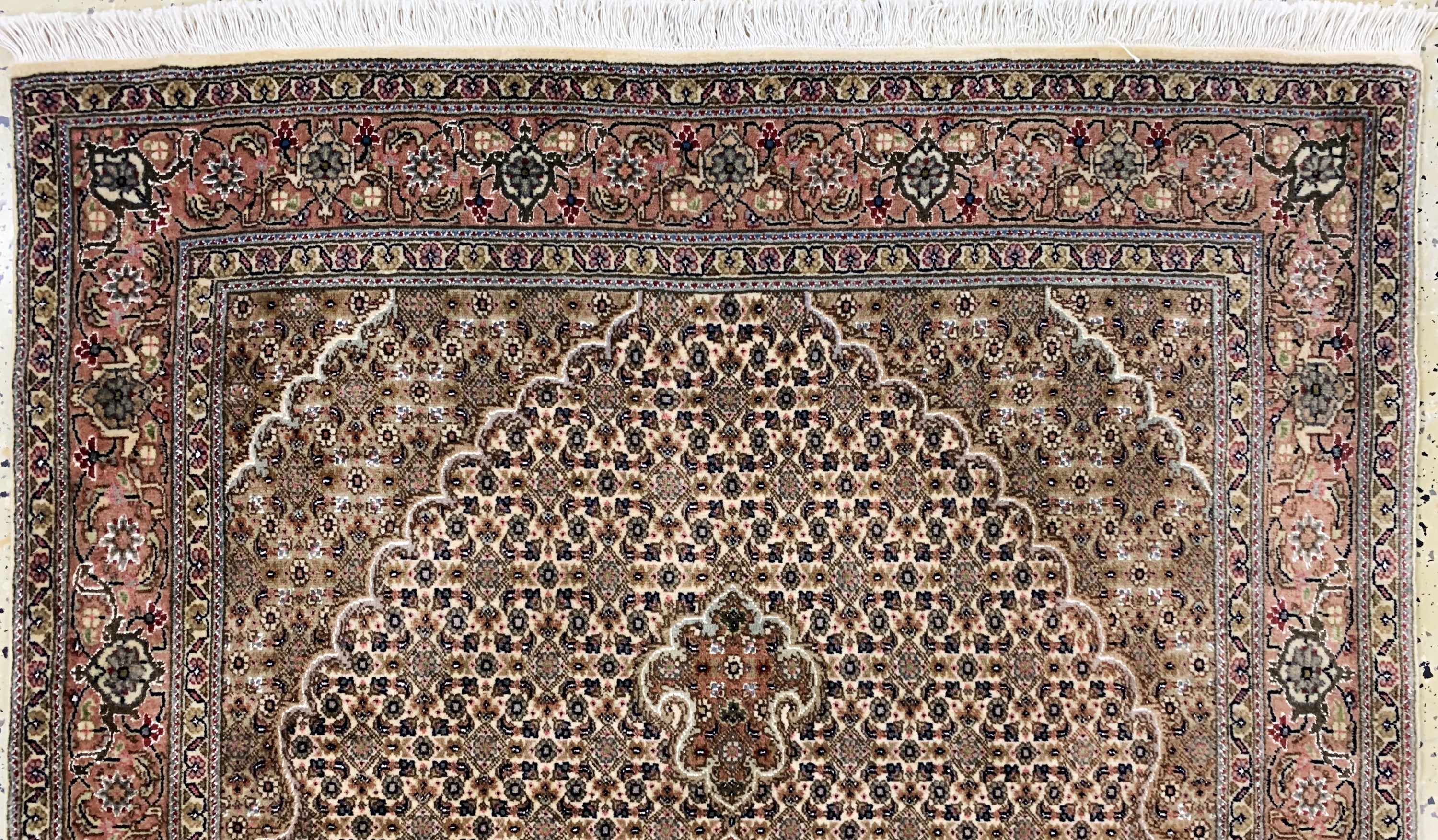 Detail a: Täbriz fein(50 Raj), Persien, Ende 20.Jhd, Korkwolle mit Seide, ca. 150 x 102 cm, ca. 500.000 Kn/qm, EHZ: 1-2