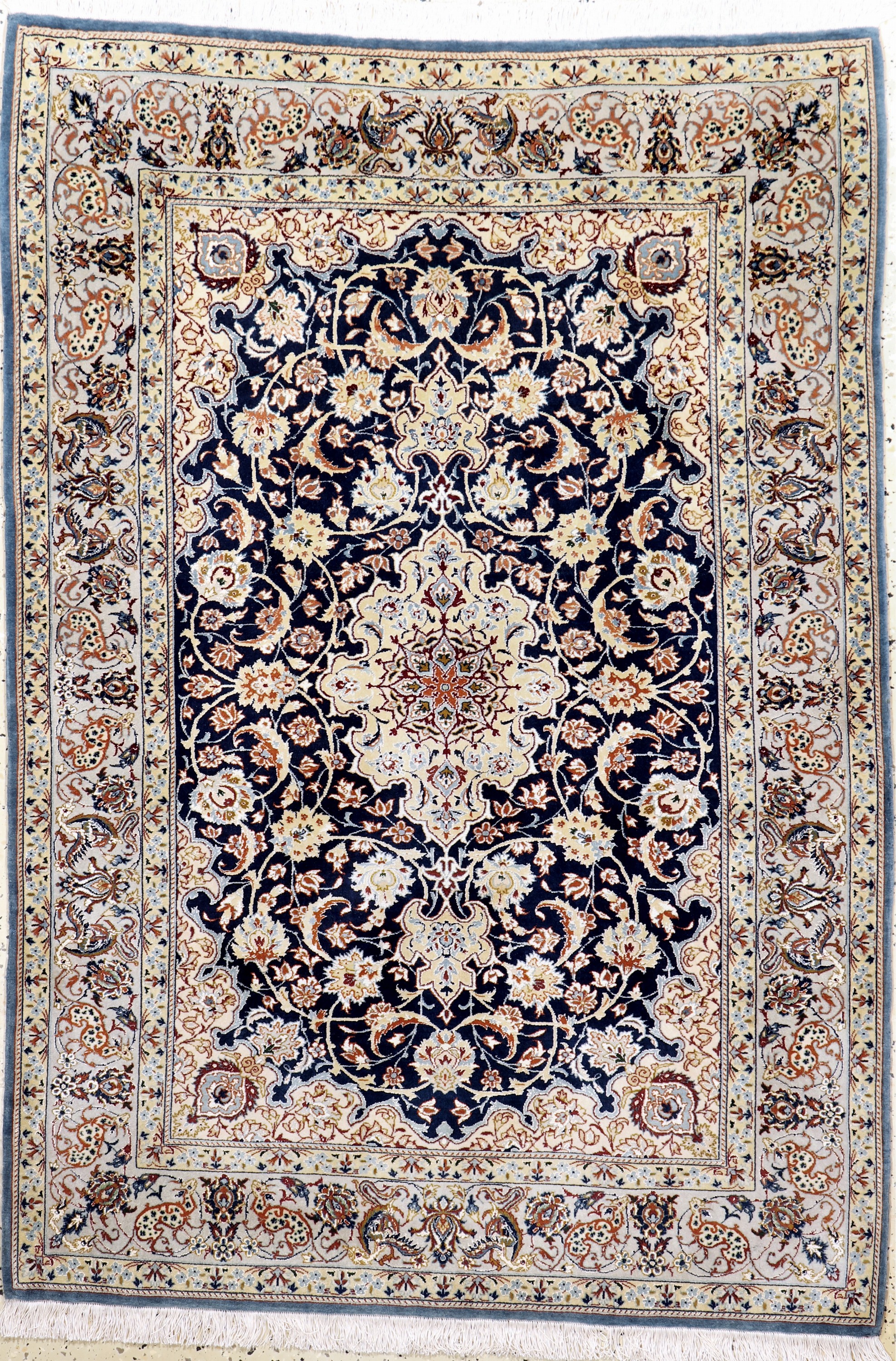 Esfahan fein, Persien, Mitte 20.Jhd, Korkwolle mit und auf Seide, ca. 160 x 109 cm,ca. 1,0 Mio. Kn/qm, EHZ: 1-2