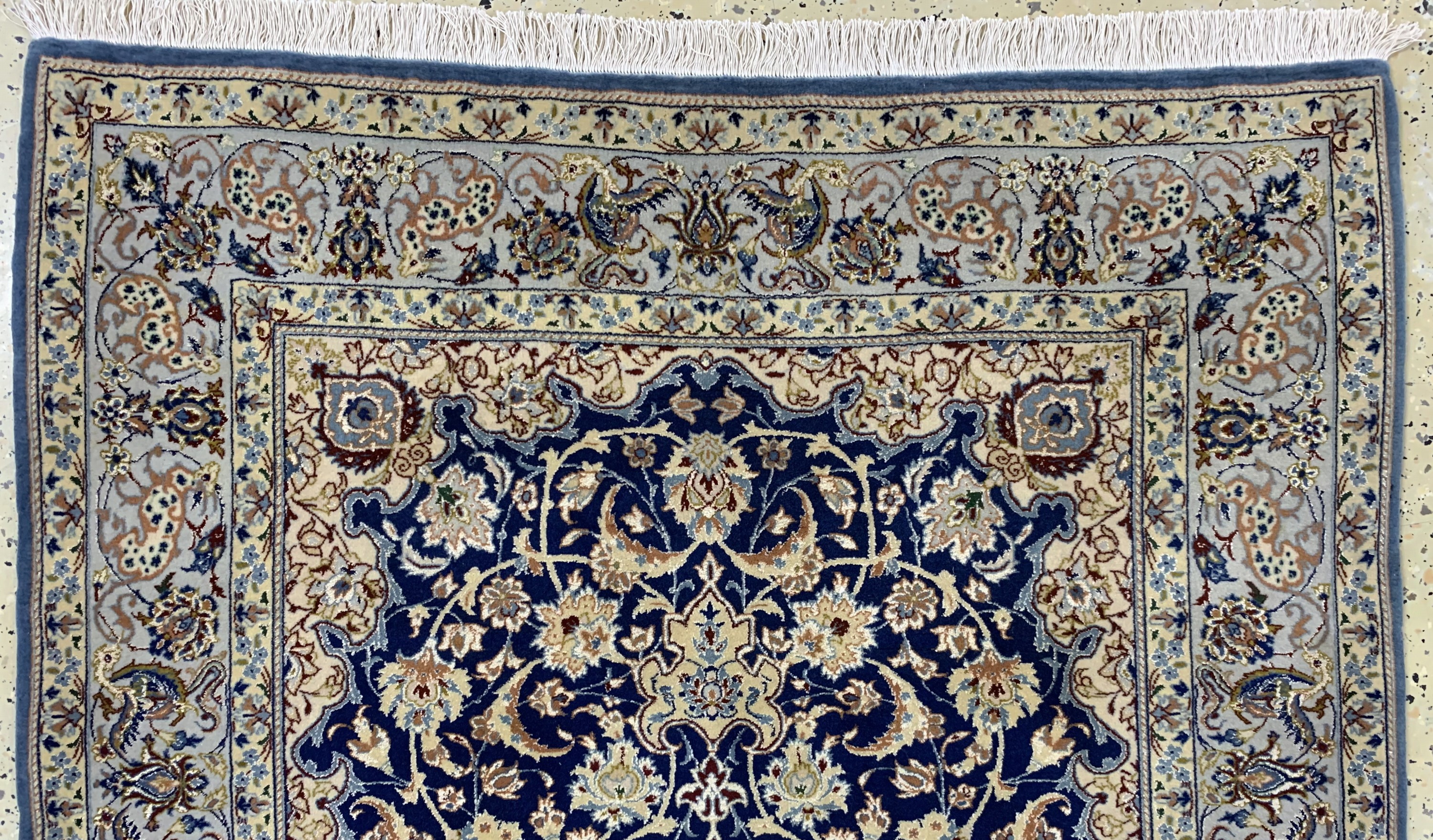 Detail a: Esfahan fein, Persien, Mitte 20.Jhd, Korkwolle mit und auf Seide, ca. 160 x 109 cm,ca. 1,0 Mio. Kn/qm, EHZ: 1-2