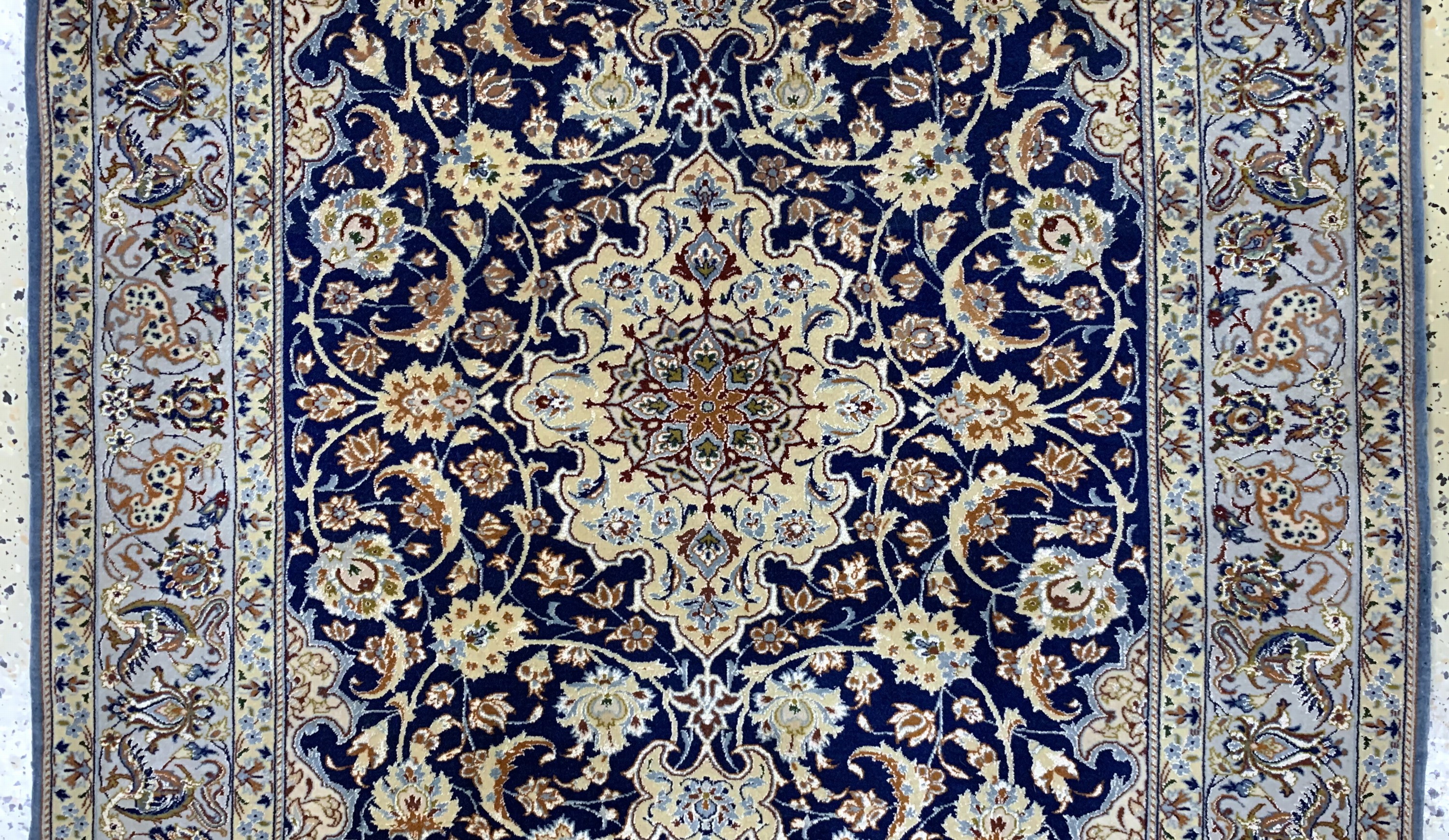 Detail b: Esfahan fein, Persien, Mitte 20.Jhd, Korkwolle mit und auf Seide, ca. 160 x 109 cm,ca. 1,0 Mio. Kn/qm, EHZ: 1-2