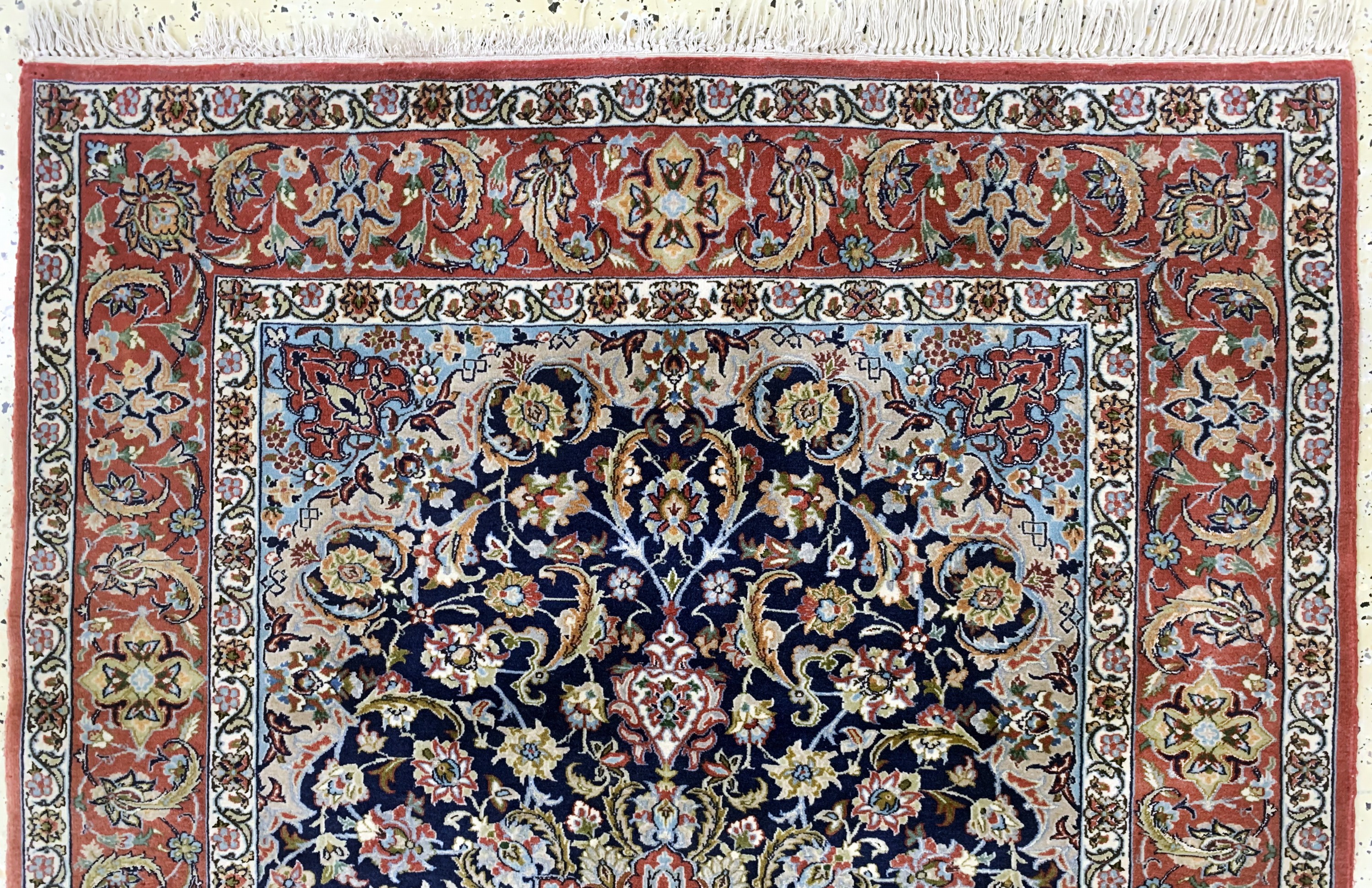 Detail a: Esfahan fein, Persien, Mitte 20.Jhd, Korkwolle mit und auf Seide, ca. 163 x 112 cm,ca. 1,0 Mio. Kn/qm, EHZ: 2