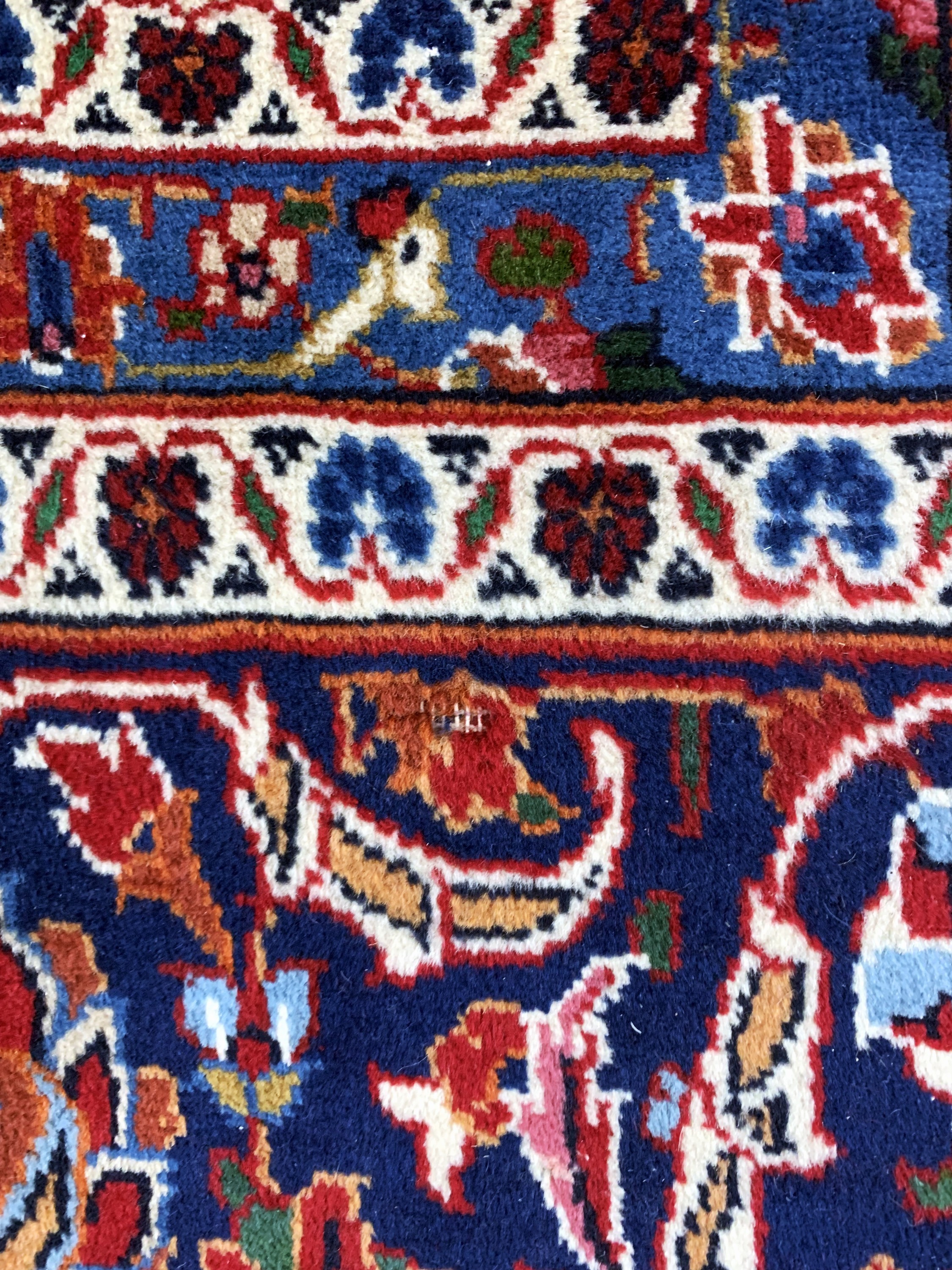Detail b: Keschan, Persien, Ende 20.Jhd, Wolle auf Baumwolle, ca. 367 x 250 cm, EHZ: 1-2(kleine Florfehlstelle).