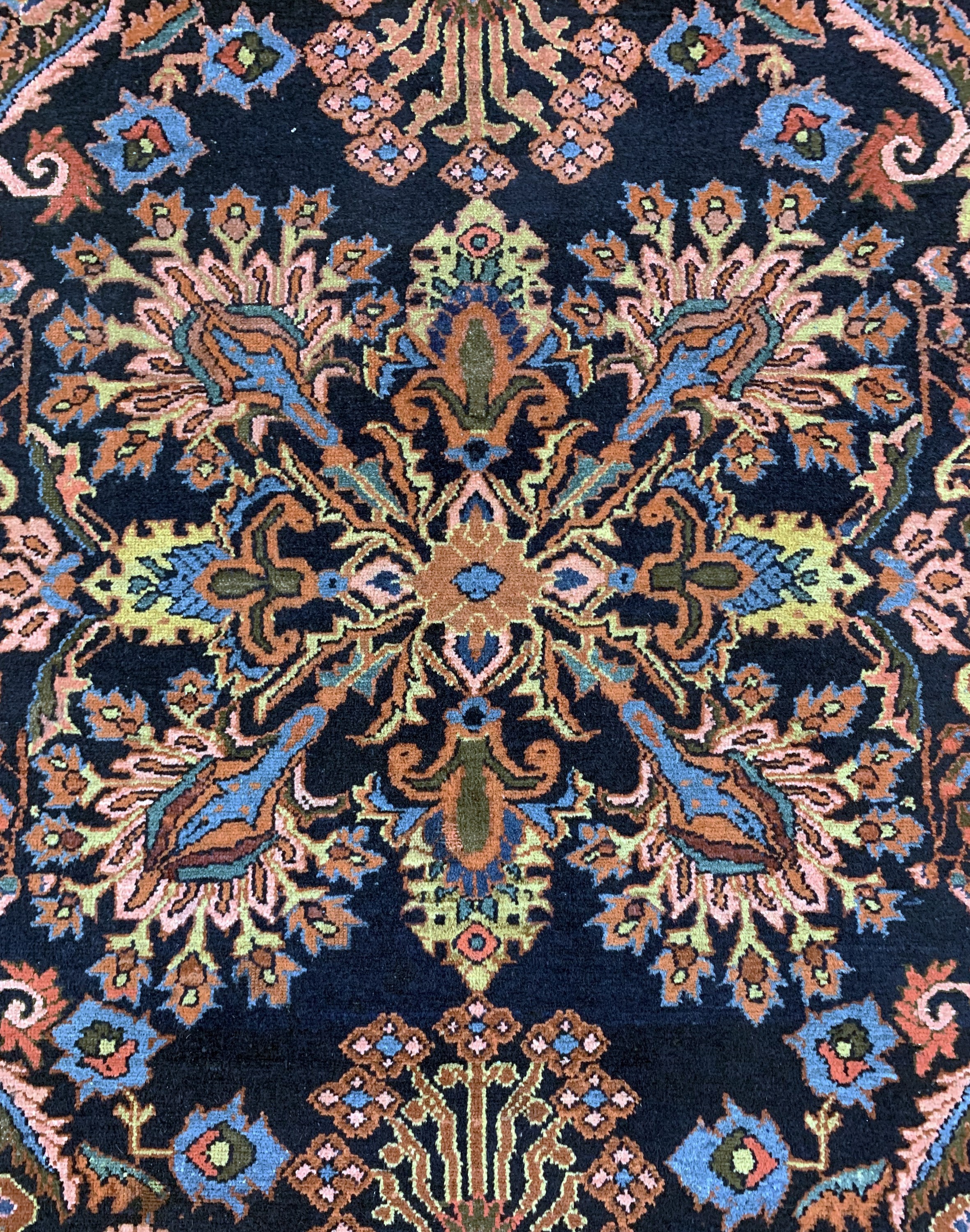 Detail d: Lilian alt, Persien, Anfang 20.Jhd, Wolle auf Baumwolle, ca. 342 x 235 cm, EHZ: 3