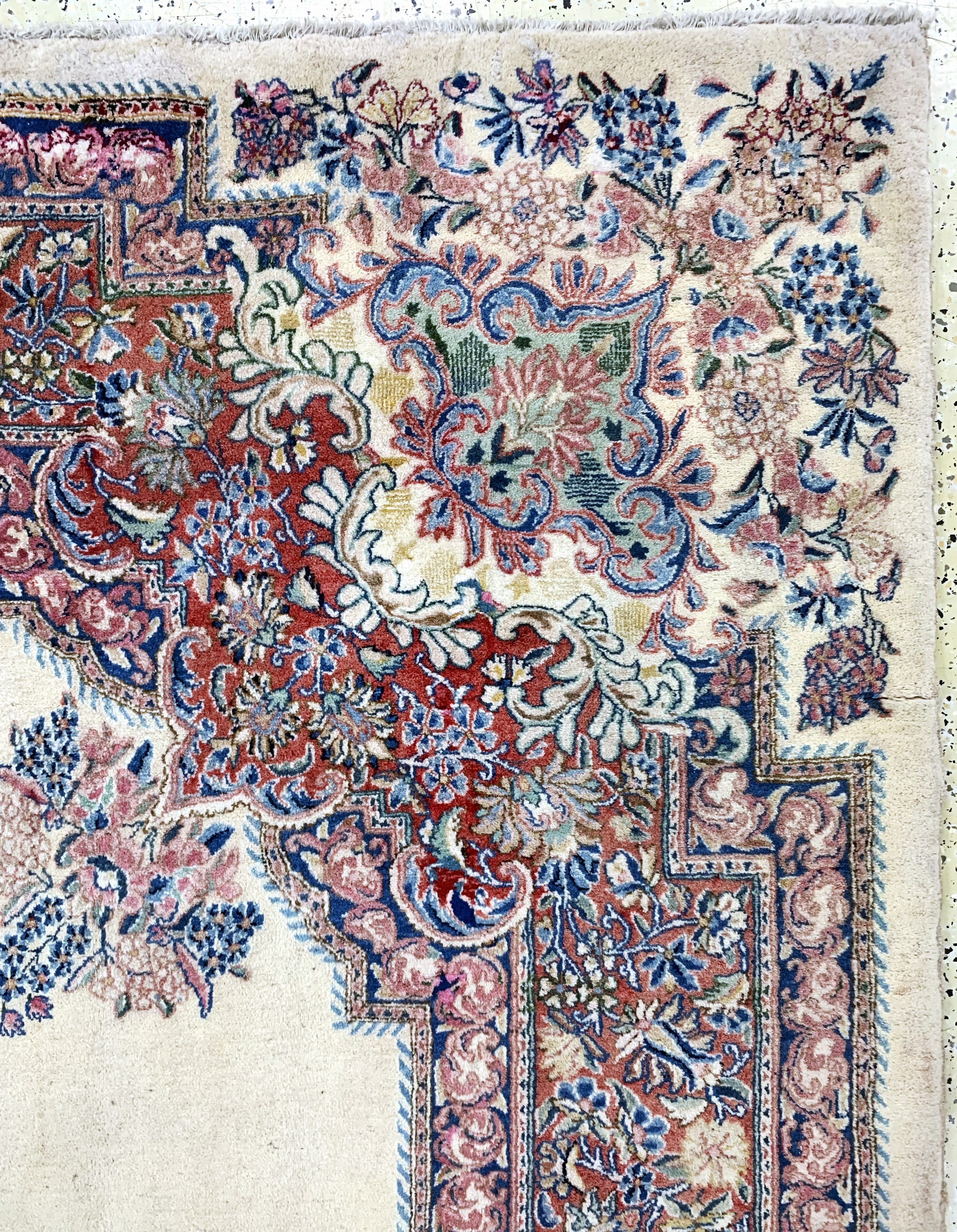 Detail e: Kerman fein alt, Persien, Mitte 20.Jhd, Wolle auf Baumwolle, ca. 386 x 270 cm, Reinigungsbedürftig, EHZ: 3