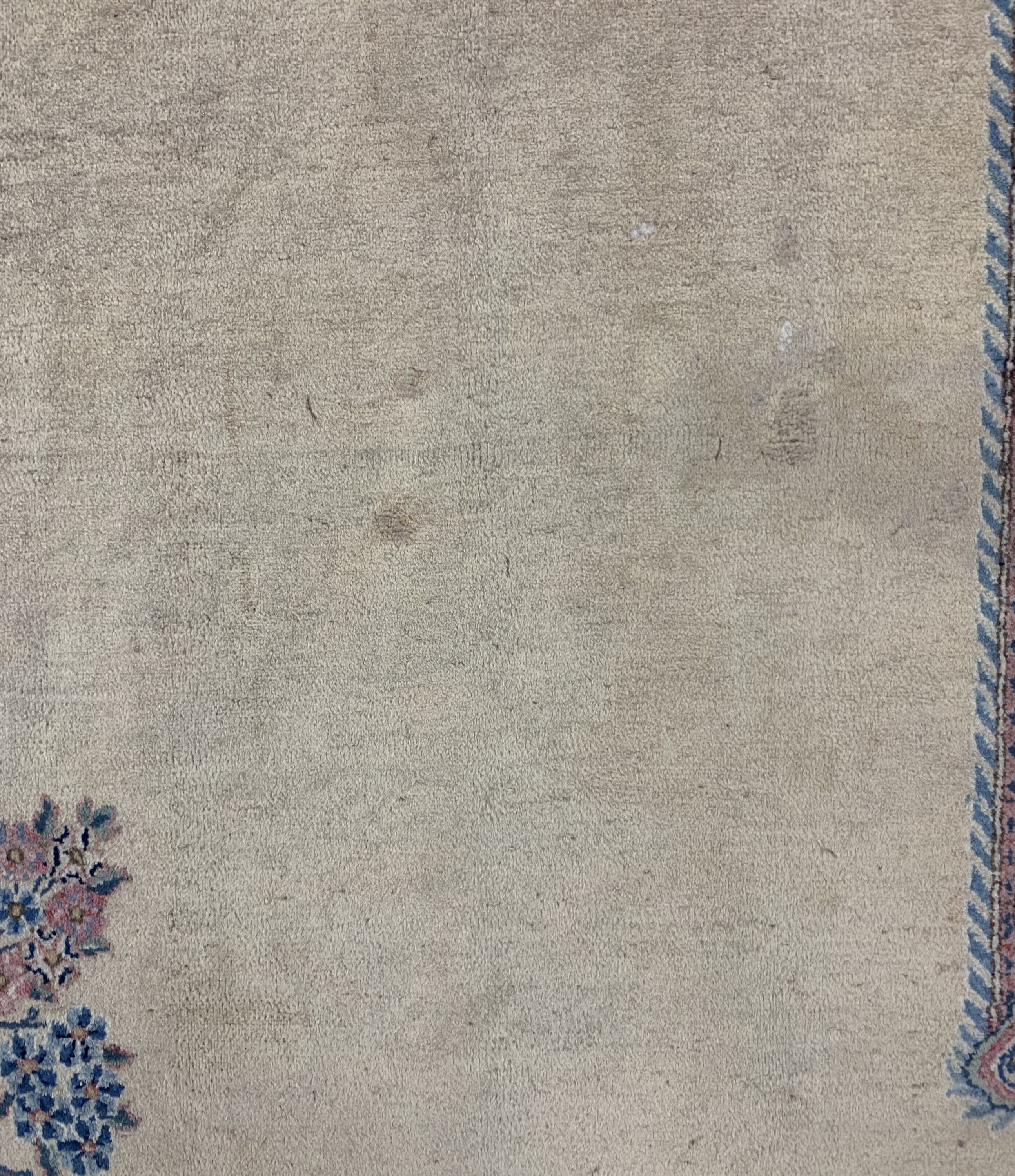 Detail f: Kerman fein alt, Persien, Mitte 20.Jhd, Wolle auf Baumwolle, ca. 386 x 270 cm, Reinigungsbedürftig, EHZ: 3