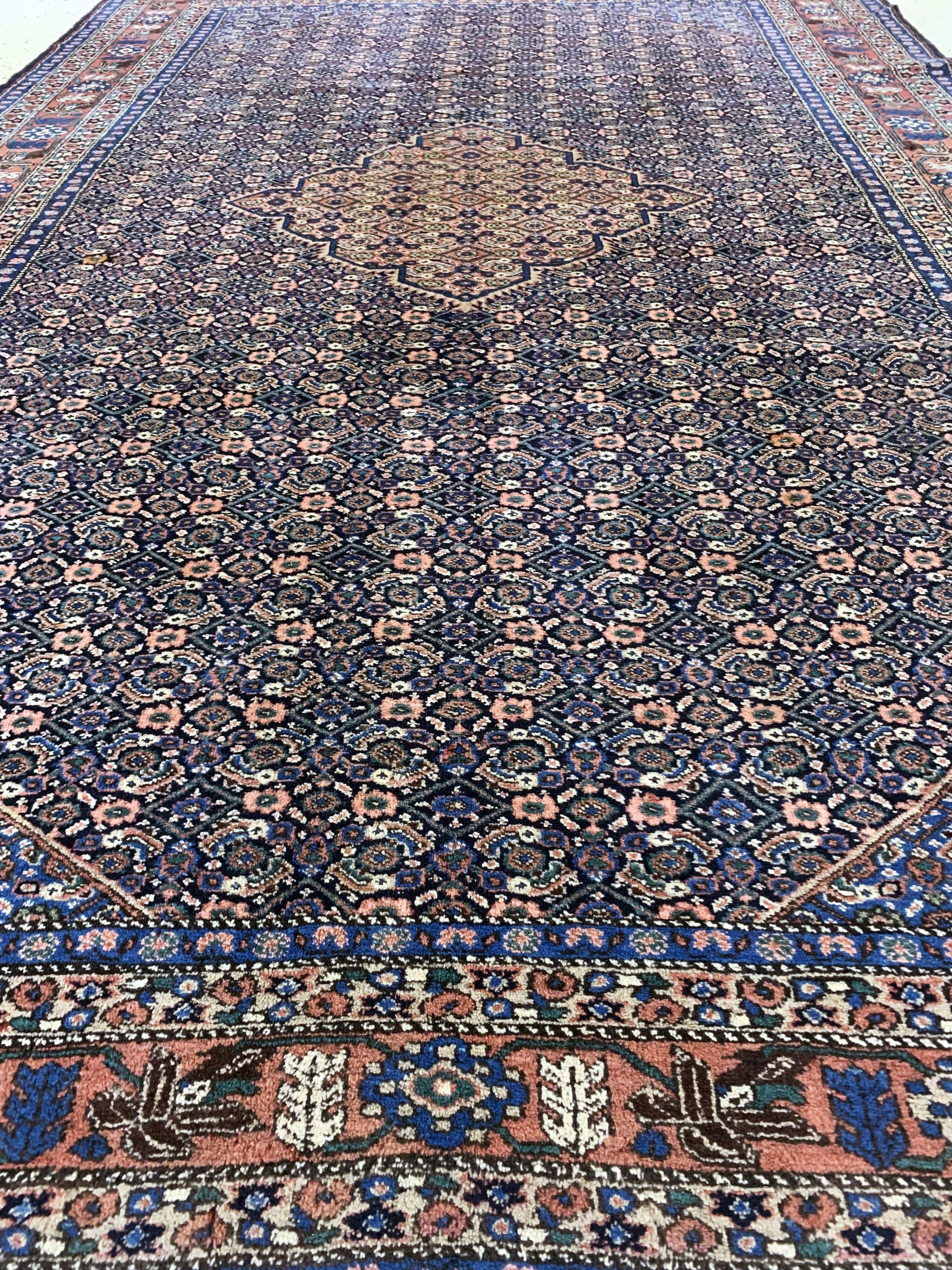 Detail f: Ardebil antik, Persien, um 1900, Wolle auf Baumwolle, ca. 260 x 180 cm, EHZ: 2