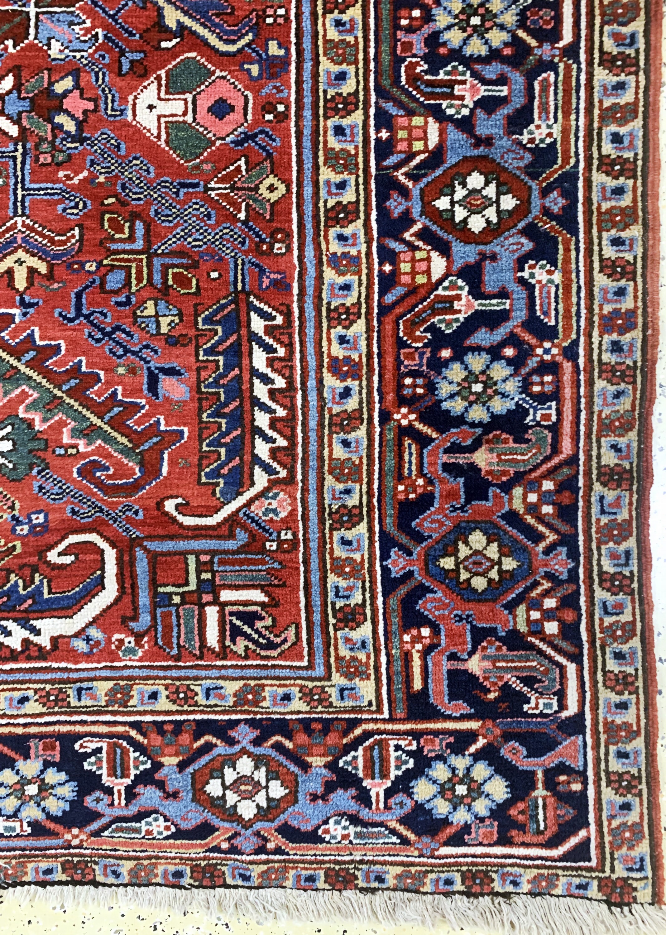 Detail a: Heriz alt, Persien, Anfang 20.Jhd, Wolle auf Baumwolle, ca. 271 x 198 cm, Mottenfraß, EHZ: 3