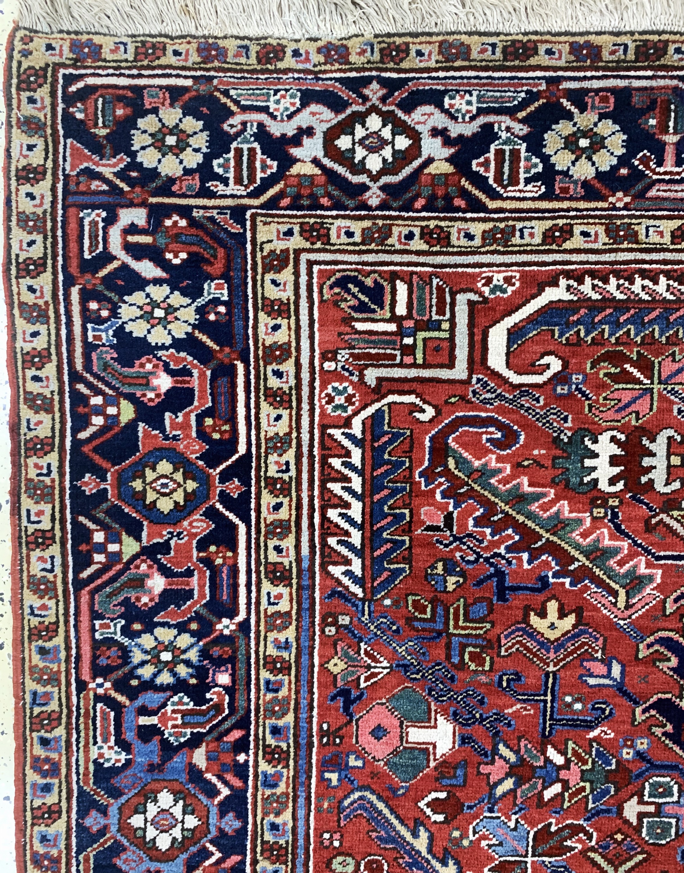 Detail e: Heriz alt, Persien, Anfang 20.Jhd, Wolle auf Baumwolle, ca. 271 x 198 cm, Mottenfraß, EHZ: 3