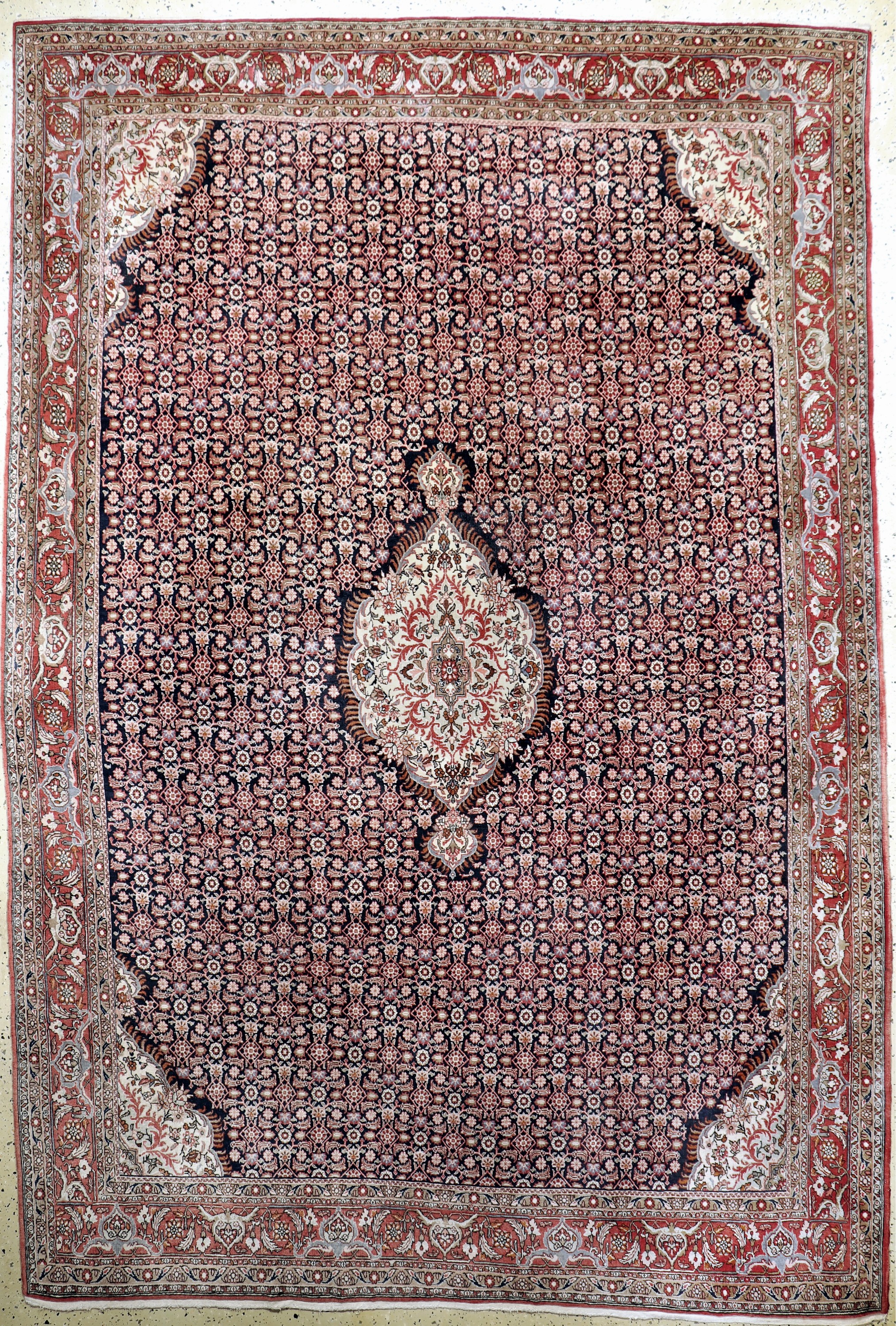 Bidjar fein alt, Persien, Anfang 20.Jhd, Wolle auf Baumwolle, ca. 340 x 250 cm, EHZ: 2
