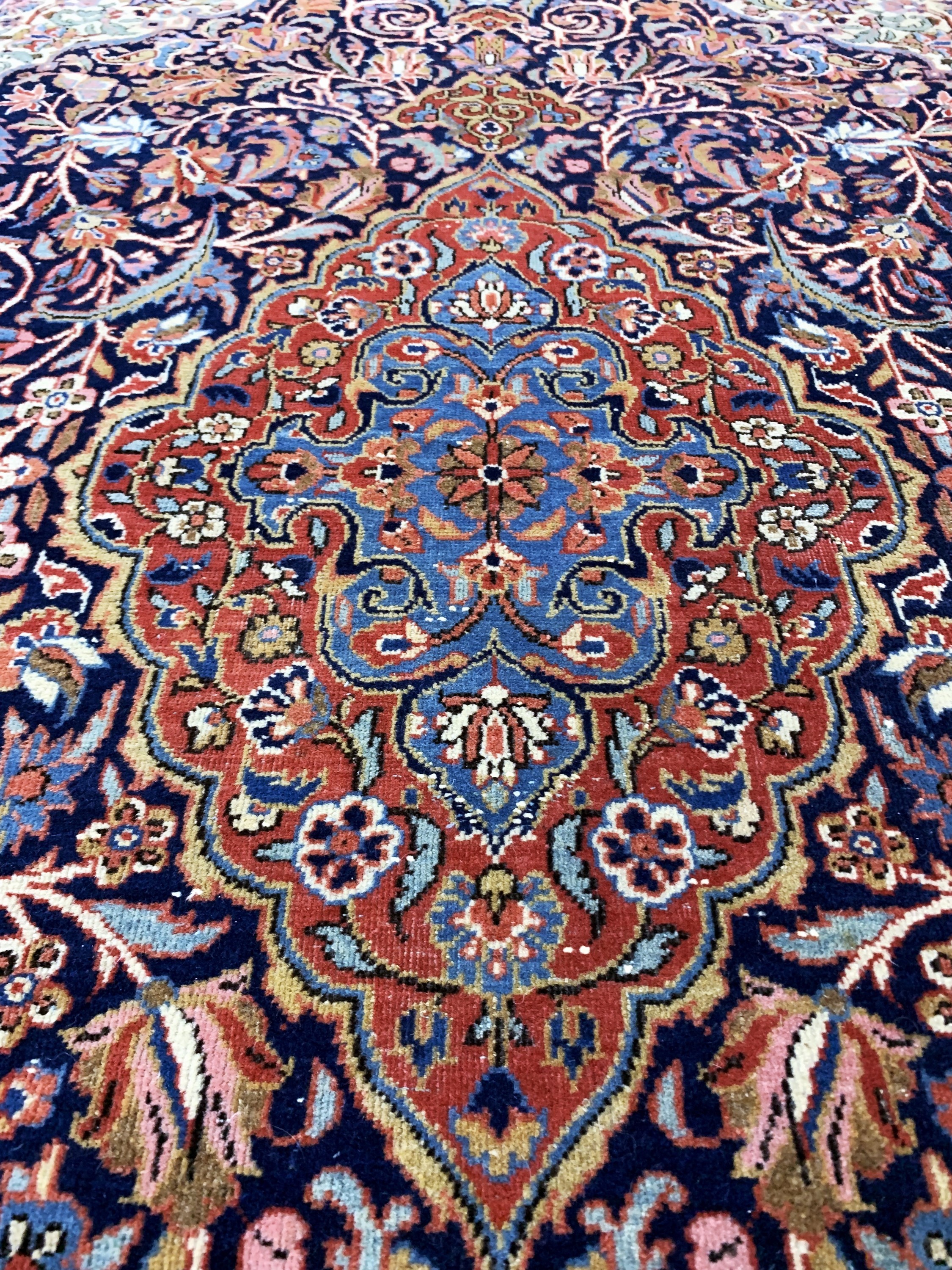 Detail e: Keschan Kork fein, Persien, Anfang 20.Jhd, Korkwolle auf Baumwolle, ca. 200 x 133 cm, EHZ: 2-3