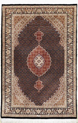 Image Tabriz fine (50 Raj), Persia, late 20th century, corkwool with silk, approx. 162 x 108cm, ...
