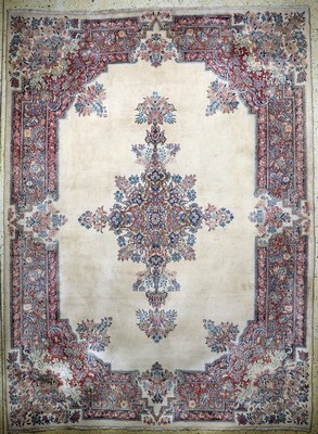 Image Kerman fein alt, Persien, Mitte 20.Jhd, Wolle auf Baumwolle, ca. 386 x 270 cm, ...
