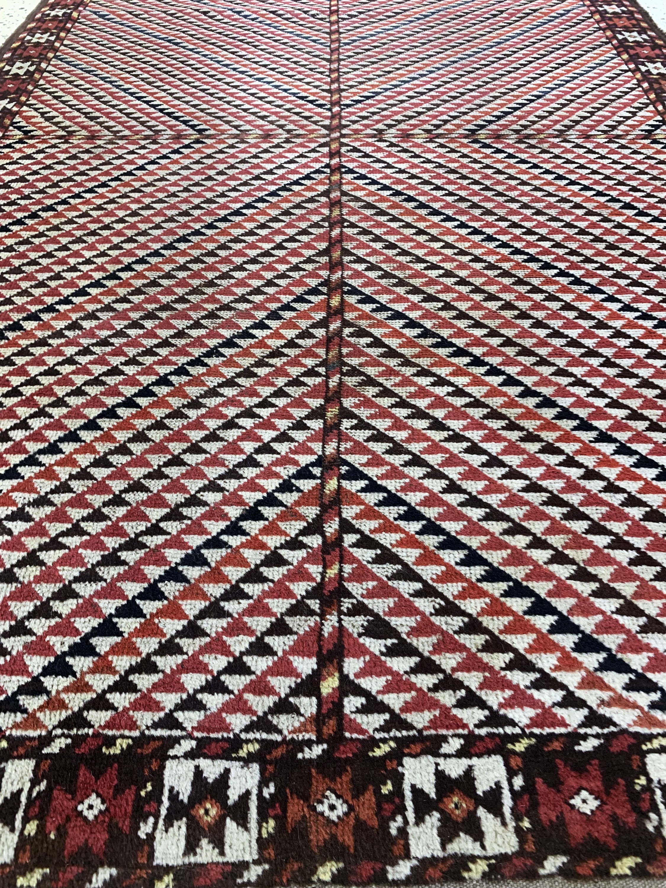 Detail e: Ersari antik, Turkmenistan, um 1900, Wolle auf Wolle, ca. 205 x 133 cm, EHZ: 3