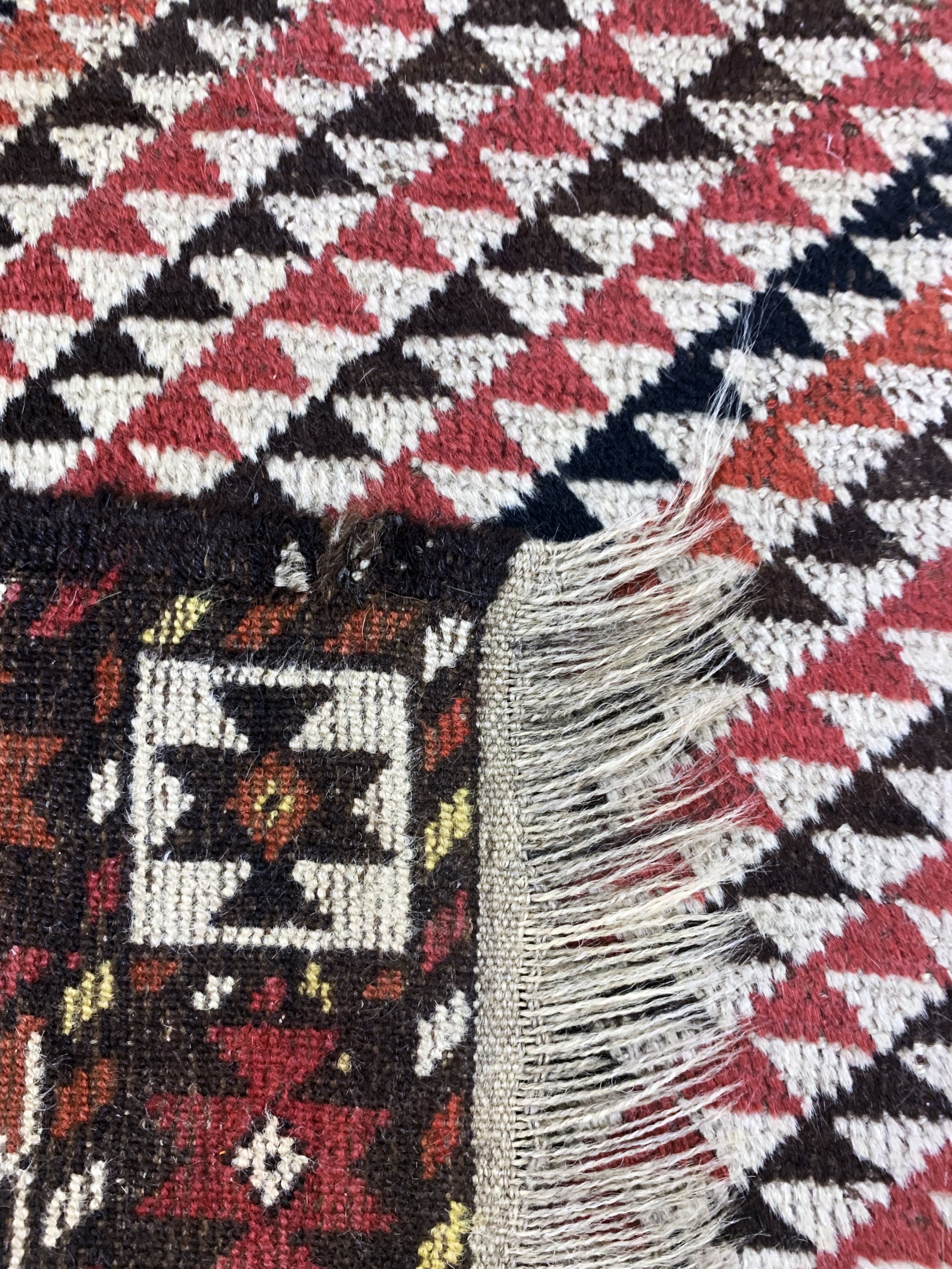 Detail f: Ersari antik, Turkmenistan, um 1900, Wolle auf Wolle, ca. 205 x 133 cm, EHZ: 3