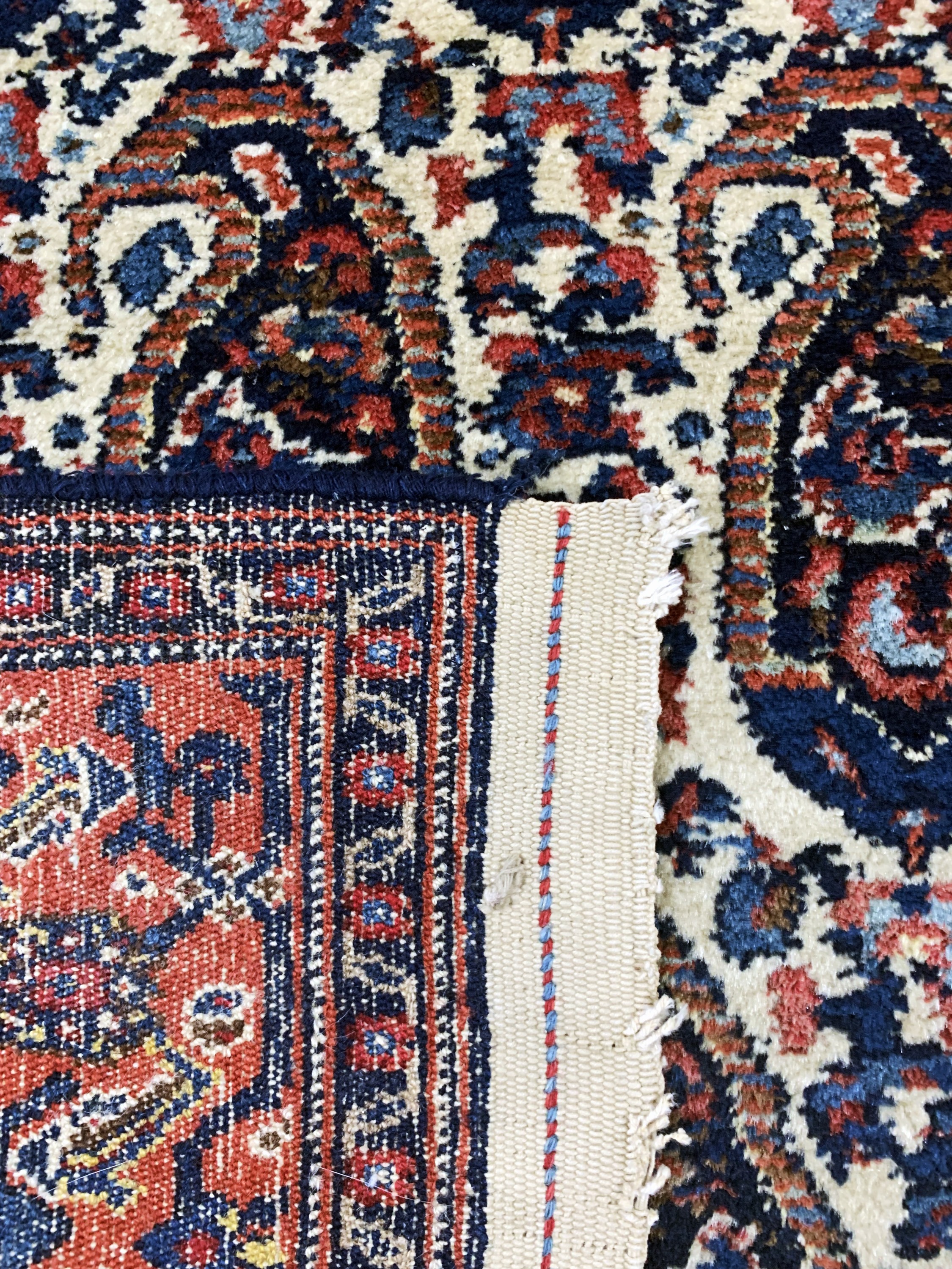 Detail e: Senneh alt, Persien, Anfang 20.Jhd, Wolle auf Baumwolle, ca. 210 x 145 cm, EHZ: 2