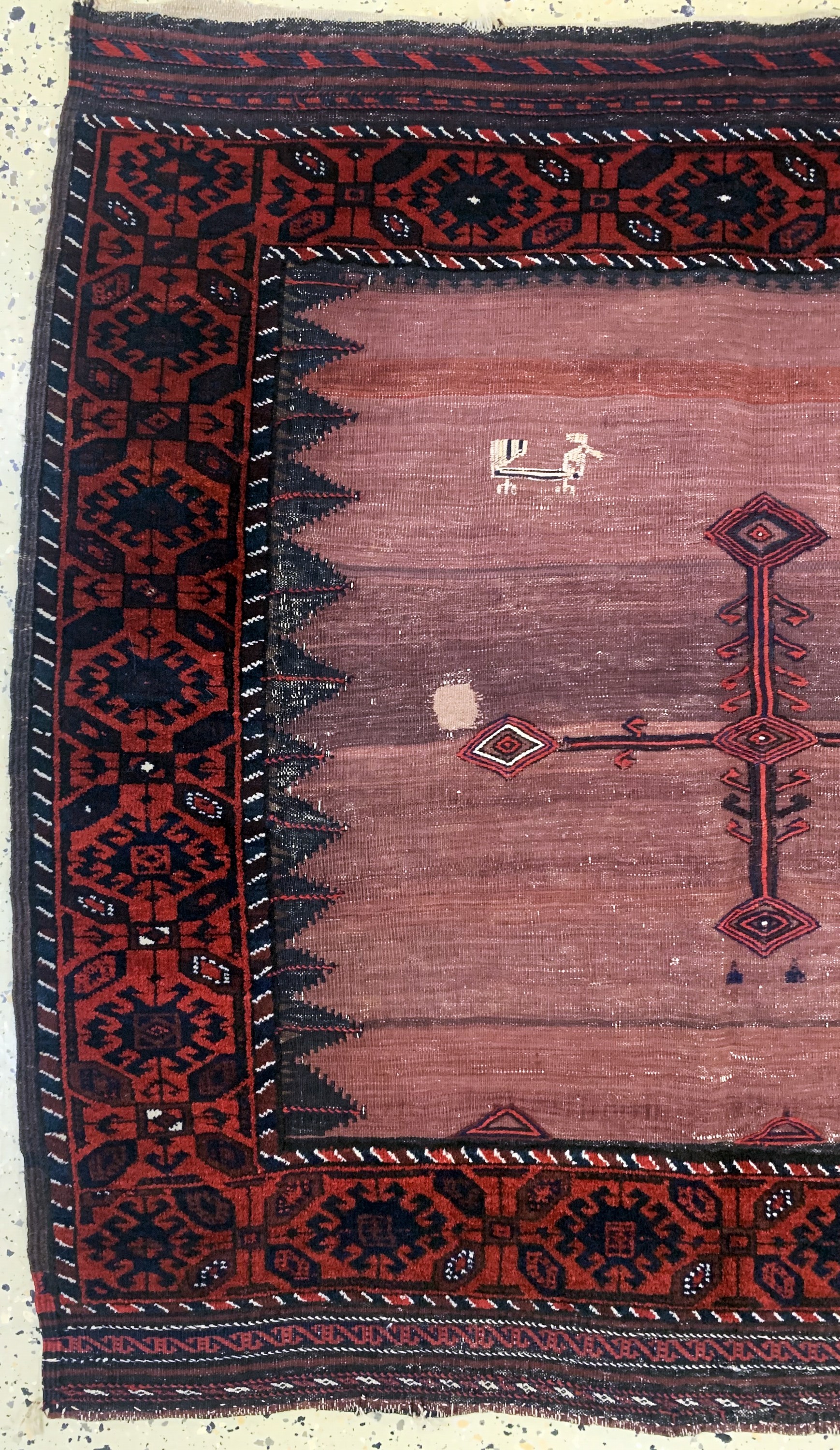 Detail c: Belutsch"Sofreh"antik, Persien, um 1900, Wolle auf Wolle, ca. 120 x 125 cm, EHZ: 2-3(geflickt)