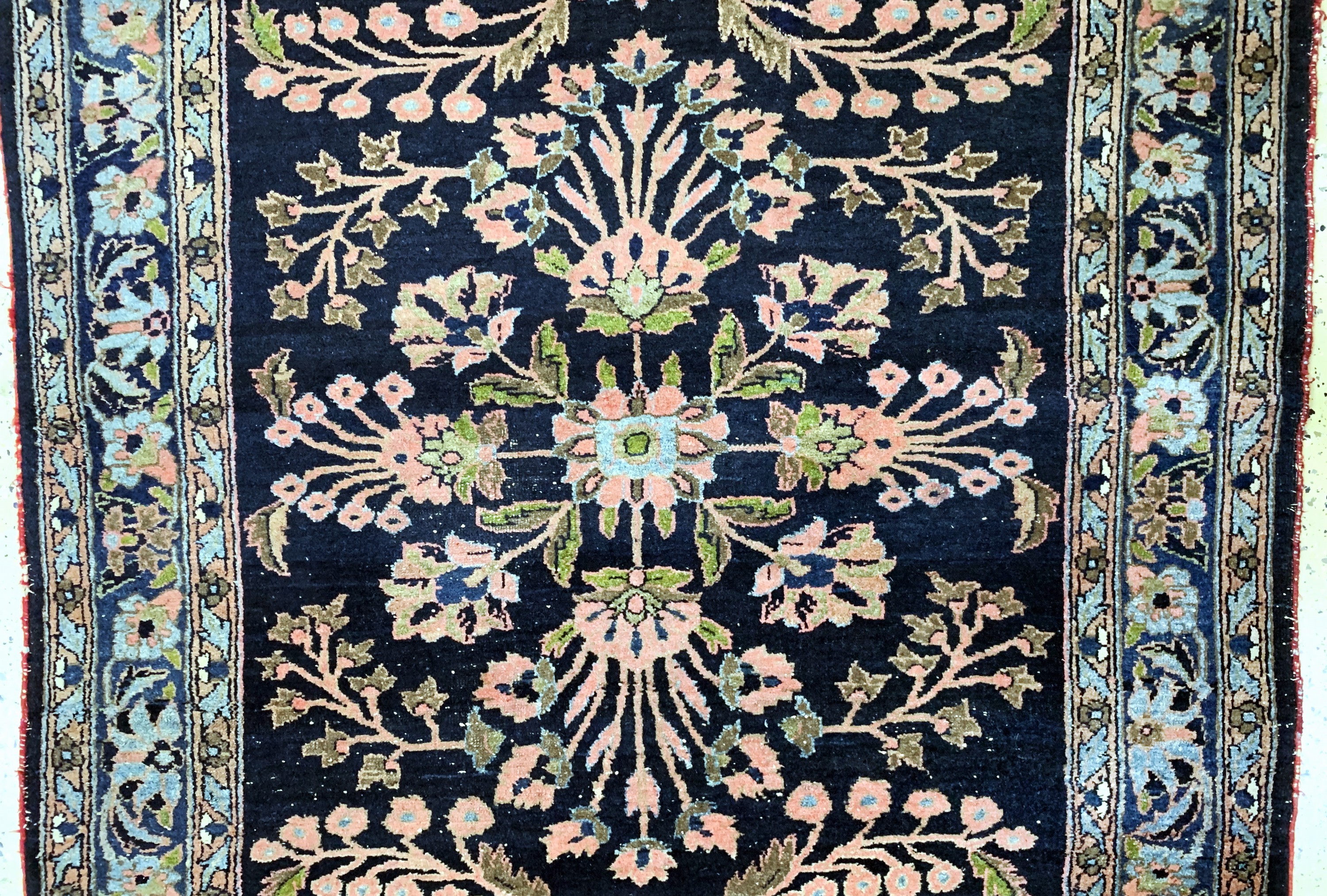 Detail b: Bidjar antik, Persien, um 1900, Wolle auf Baumwolle, ca. 214 x 152 cm, EHZ: 2-3, (restauriert)