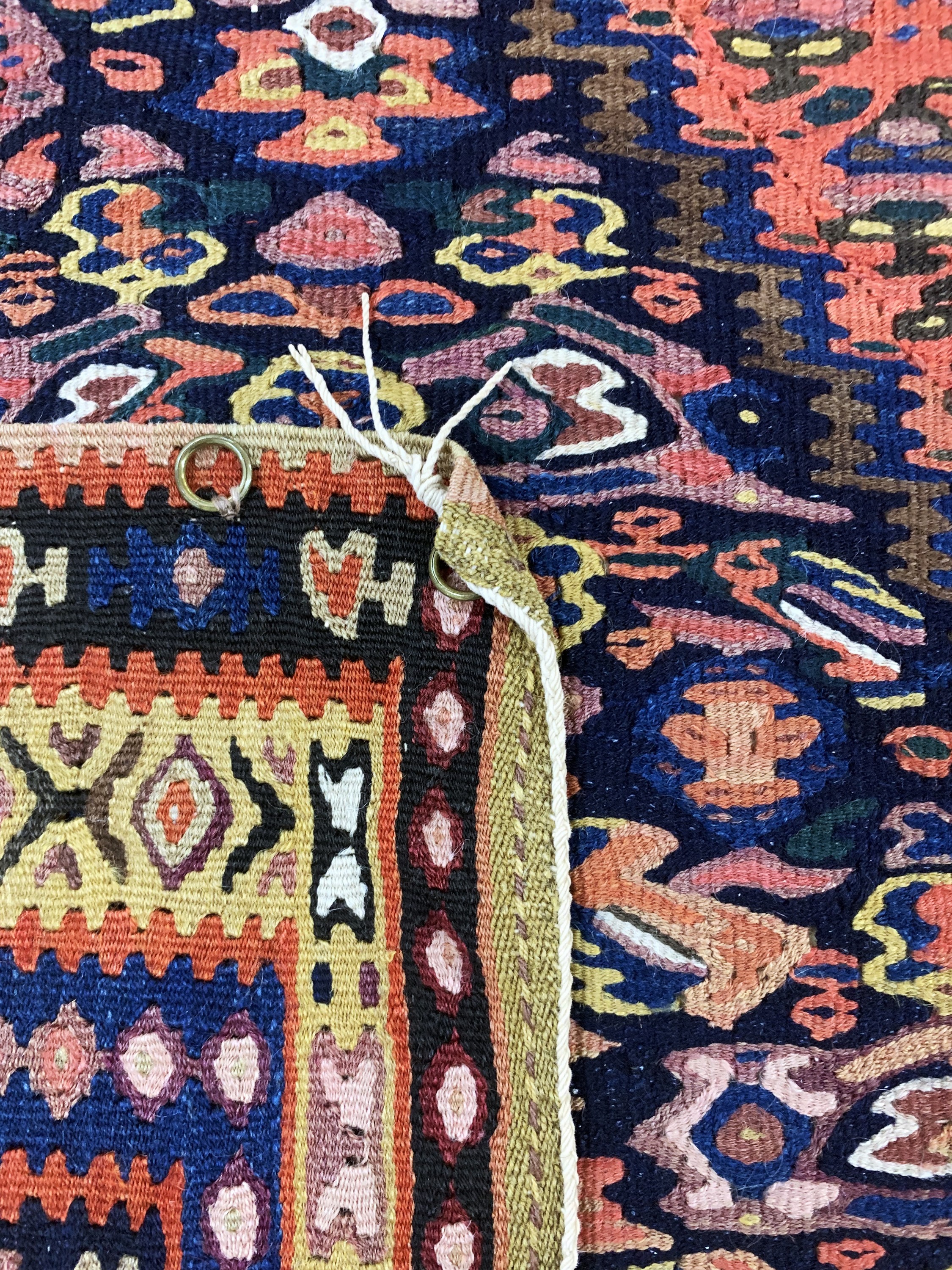 Detail e: Senneh Kelim, Persien, Mitte 20.Jhd, Wolle auf Baumwolle, ca. 160 x 111 cm, EHZ: 2