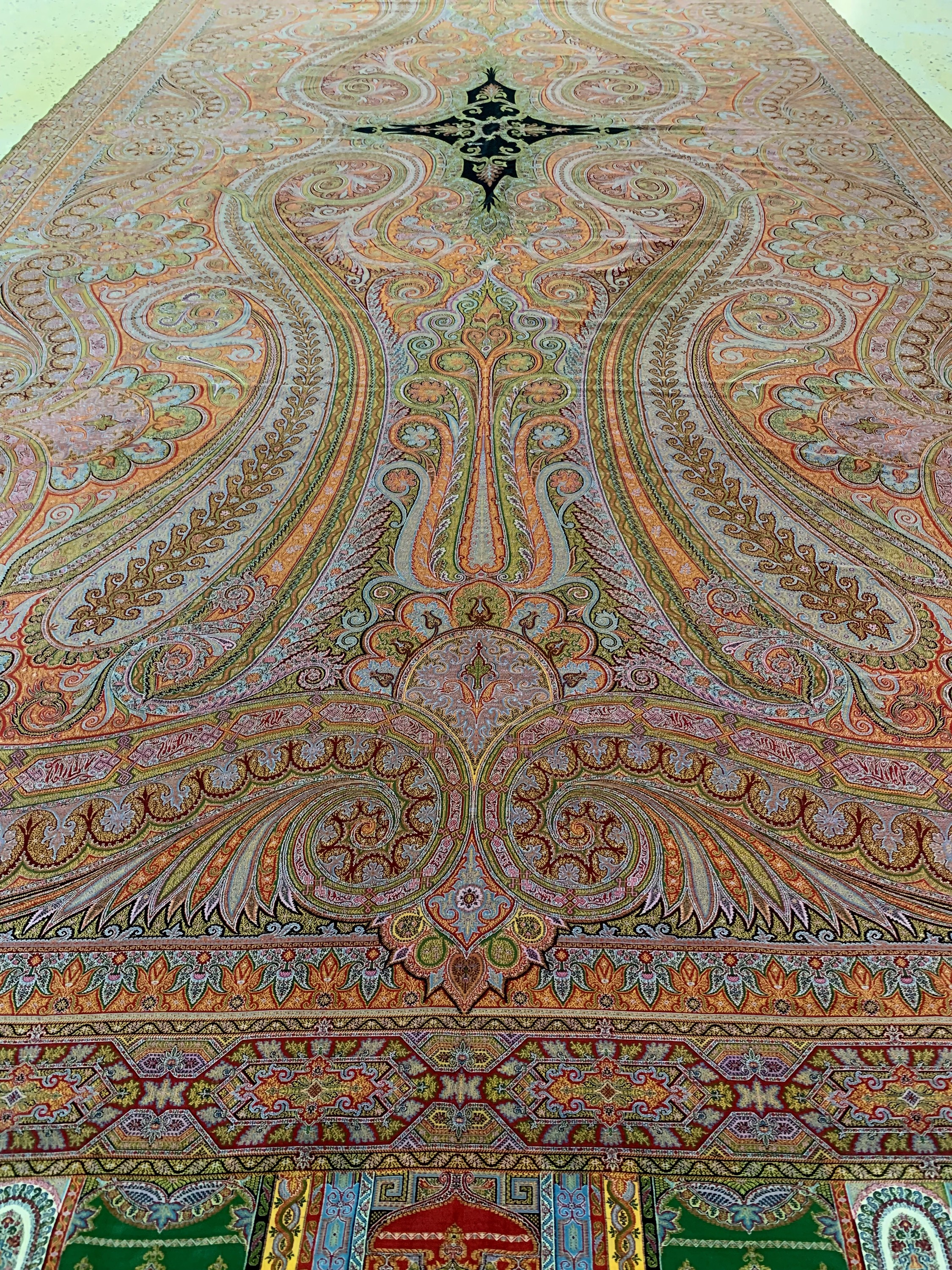 Detail i: Wandbehang , signiert, Indien, , Baumwoll-Stickerei, ca. 355 x 165 cm, EHZ: 2