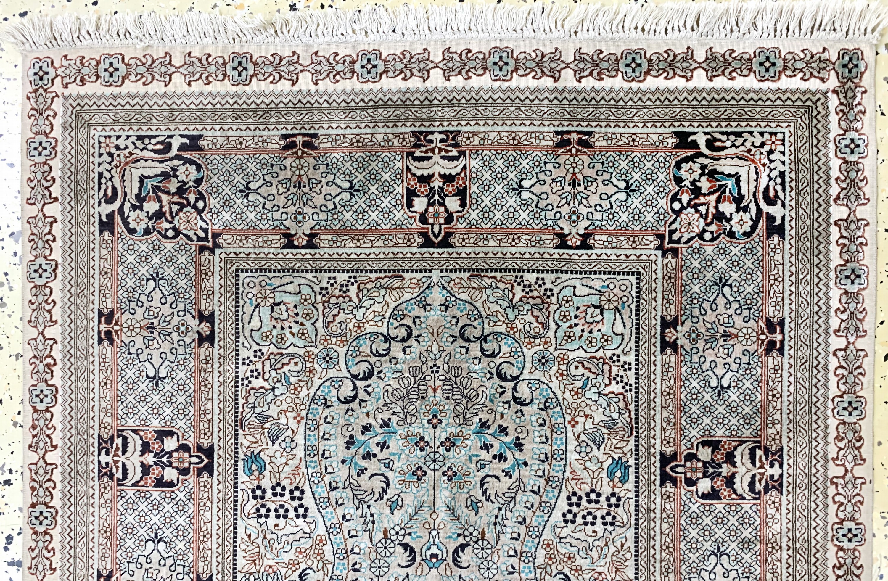 Detail a: Hereke Seide fein, China, Mitte 20.Jhd, reine Naturseide, ca. 123 x 78 cm, EHZ: 2