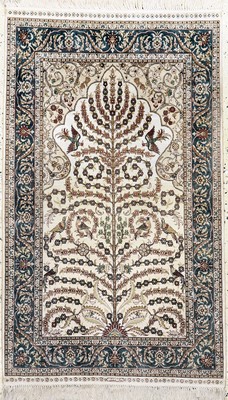 Image Hereke Seide fein, China, Ende 20.Jhd, reine Naturseide, ca. 127 x 77 cm, EHZ: 2