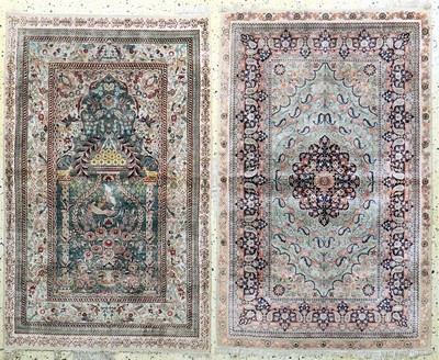 Image 1 paar Seiden Hereke fein, China, Mitte 20.Jhd, reine Naturseide, ca. 122 x 77 cm, ...