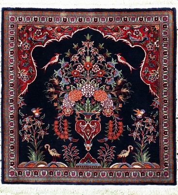 Image Keschan fein, China, Ende 20.Jhd, Korkwollemit und auf Seide, ca. 70 x 70 cm, EHZ: 2