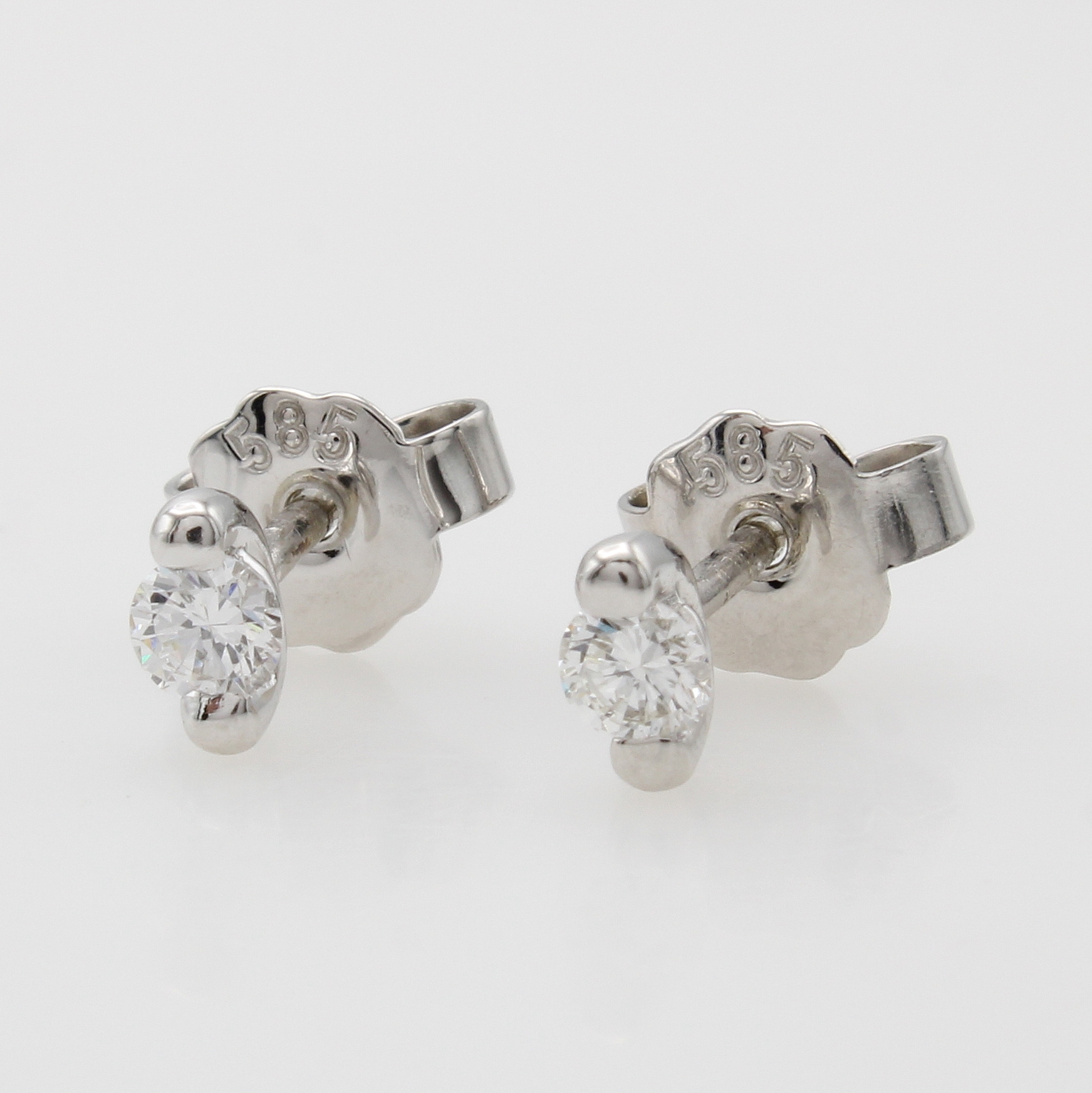 Image 26961935 - Paar Ohrstecker mit Brillanten, WG 585/000, 2 Brill. zus. ca. 0.23 ct Weiß/si ...