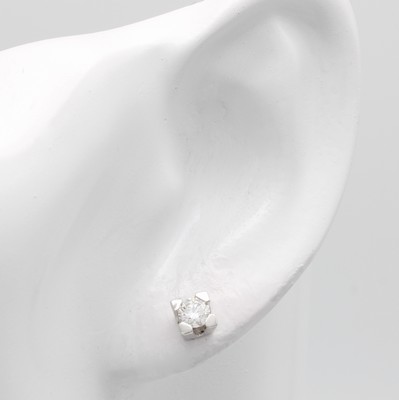 26961981a - Paar Ohrstecker mit Brillanten, WG 585/000, 2 Brill. in breiten Krappenfassungen zus. ...