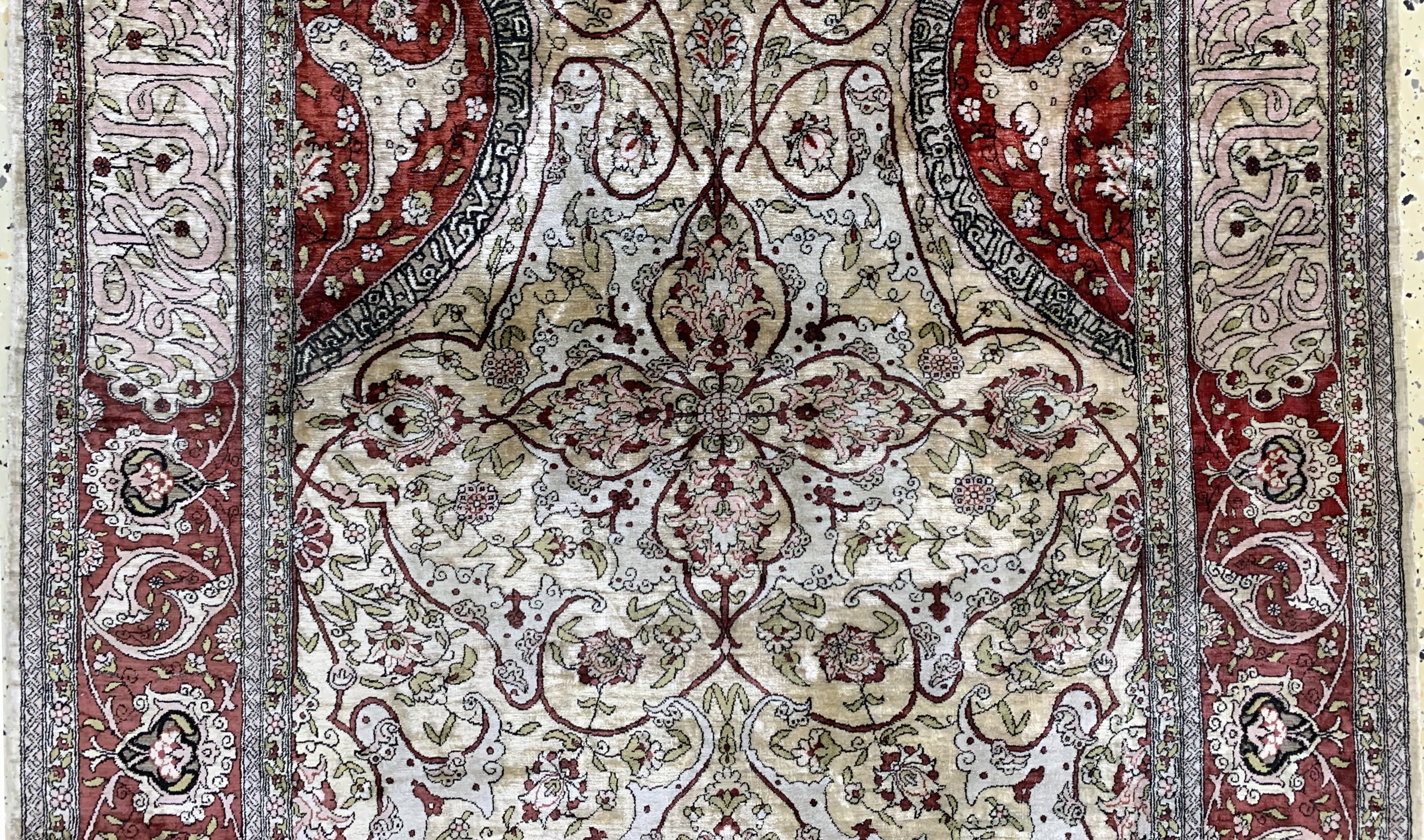 Detail b: Hereke Seide fein signiert, Türkei, Anfang 20.Jhd, reine Naturseide, ca. 150 x 102 cm, ca. 1,0 Mio. Kn/qm, gereinigt, EHZ: 2