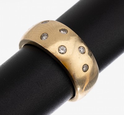 Image 14 kt Gold Brillant-Ring, GG 585/000, 7 Brillanten zus. ca. 0.17 ct Weiß/si, RW ...