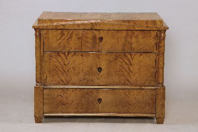 Image 26962561 - Biedermeier chest of drawers, German, around 1820/30, elm tree veneer, 3 drawers, Front ...