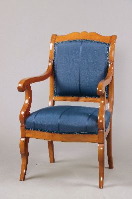 Image 26962562 - Armlehnstuhl, Biedermeier, um 1830/40, Kirschbaum massiv, blau bezogen, Polsterung und ...