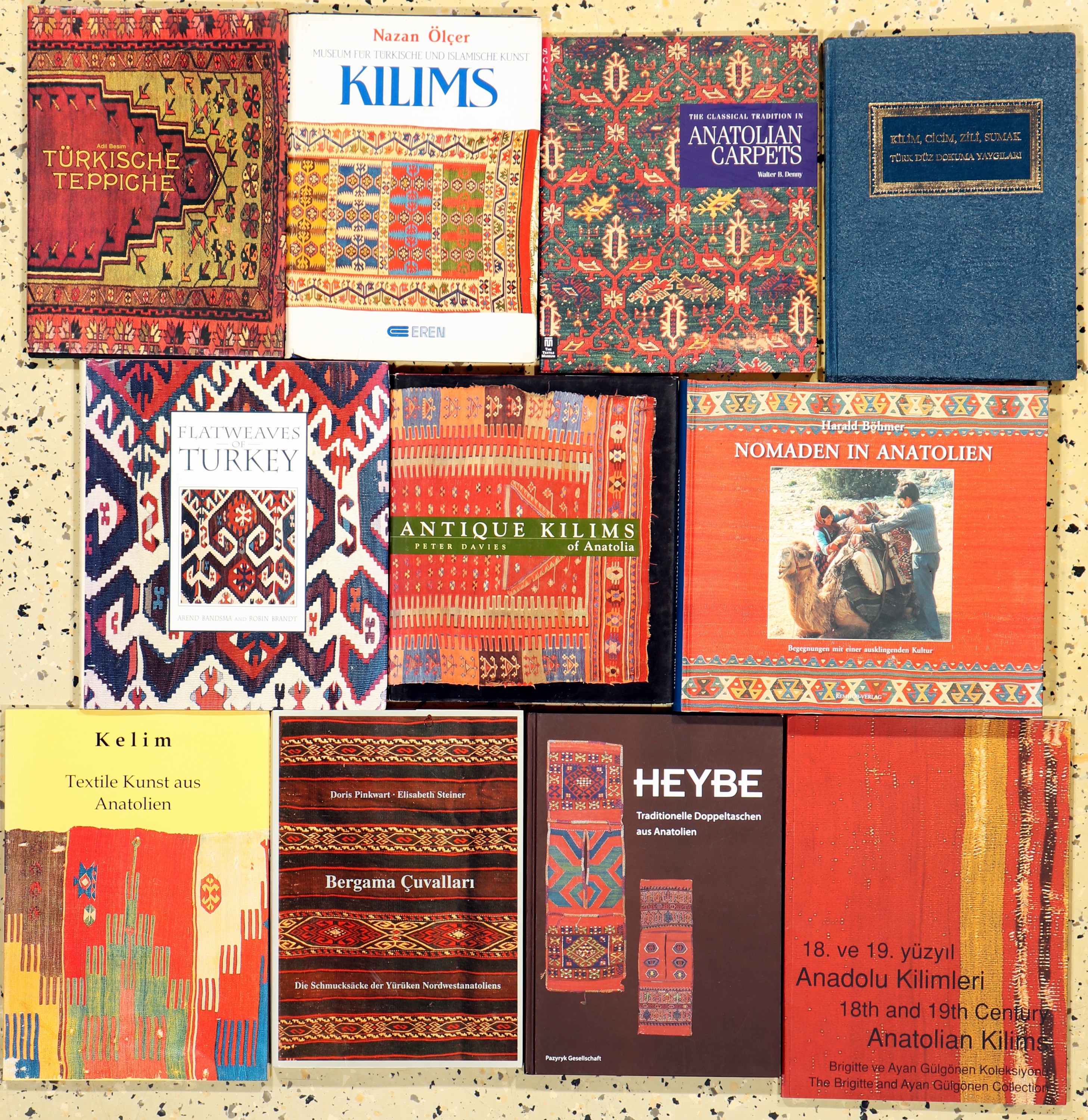 Konvolut aus 11 Büchern Kelim/Flachgewebe Literatur aus Anatolien(Türkei).