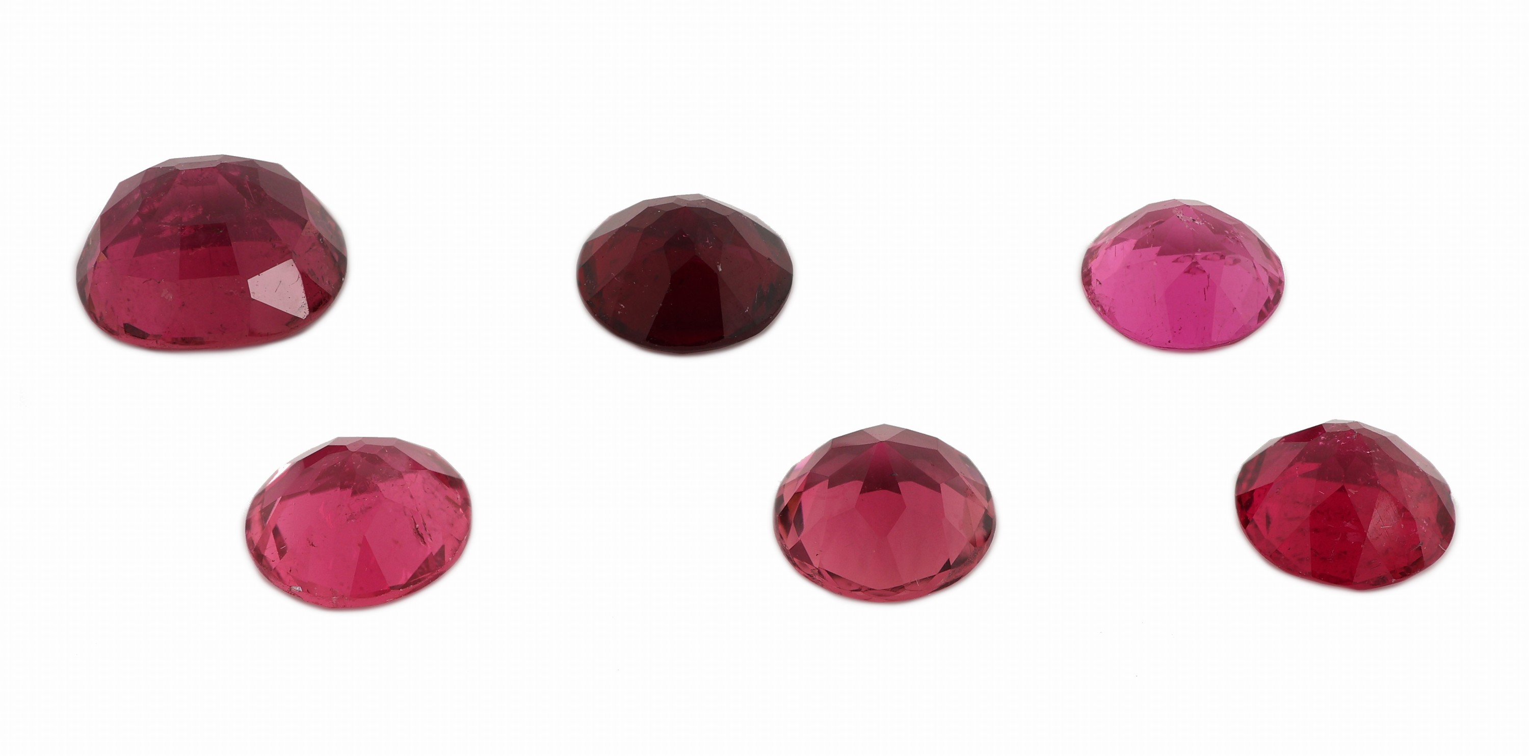 Detail a: Lot 6 lose facett. Rubellite, zus. 8.03 ct, 5 x rund, 1 x Kissen, in versch. Farbnuancen