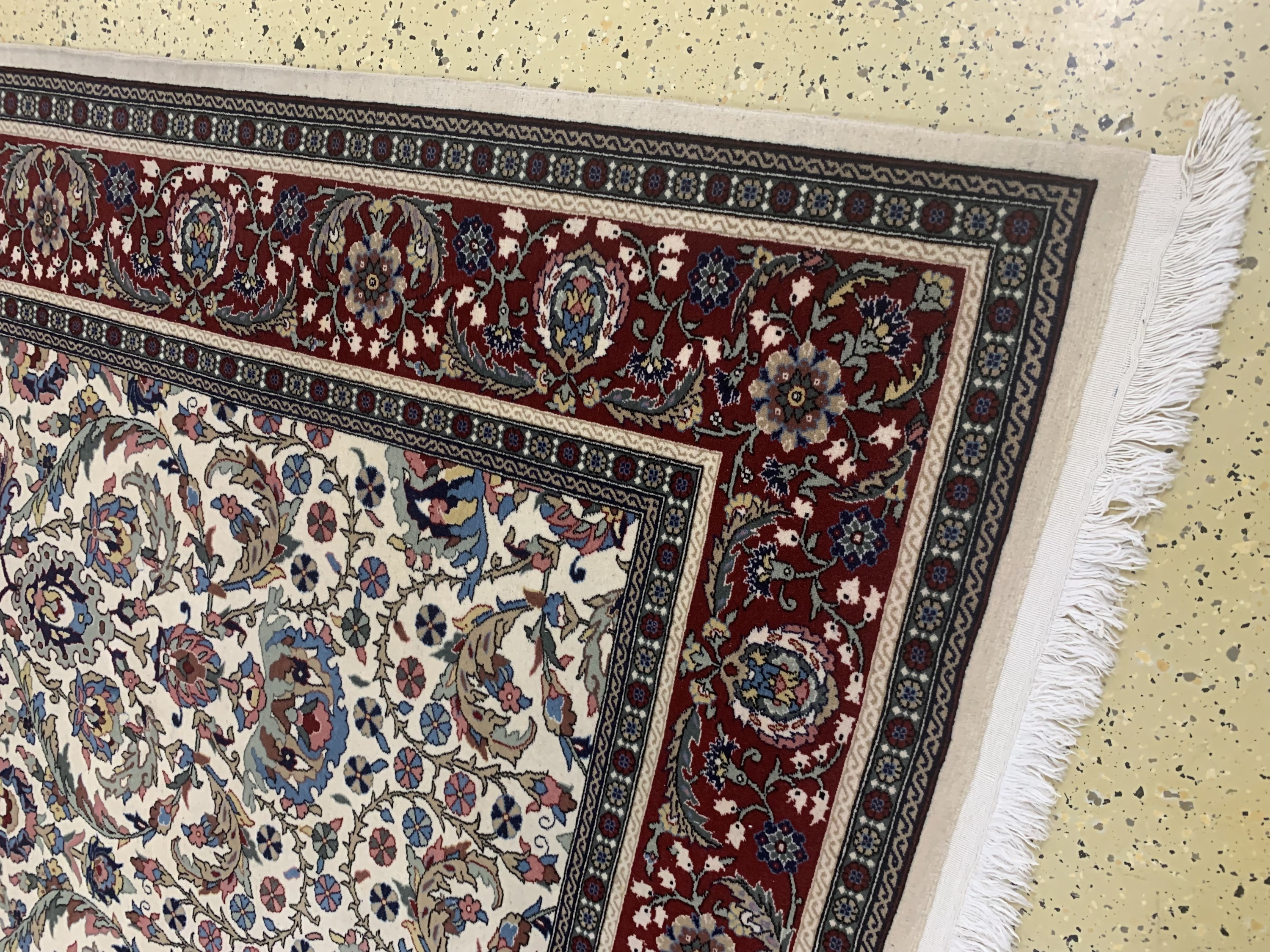 Detail a: Hereke fein signiert, Türkei, Mitte 20.Jhd,Wolle auf Baumwolle, ca. 300 x 200 cm, EHZ: 2