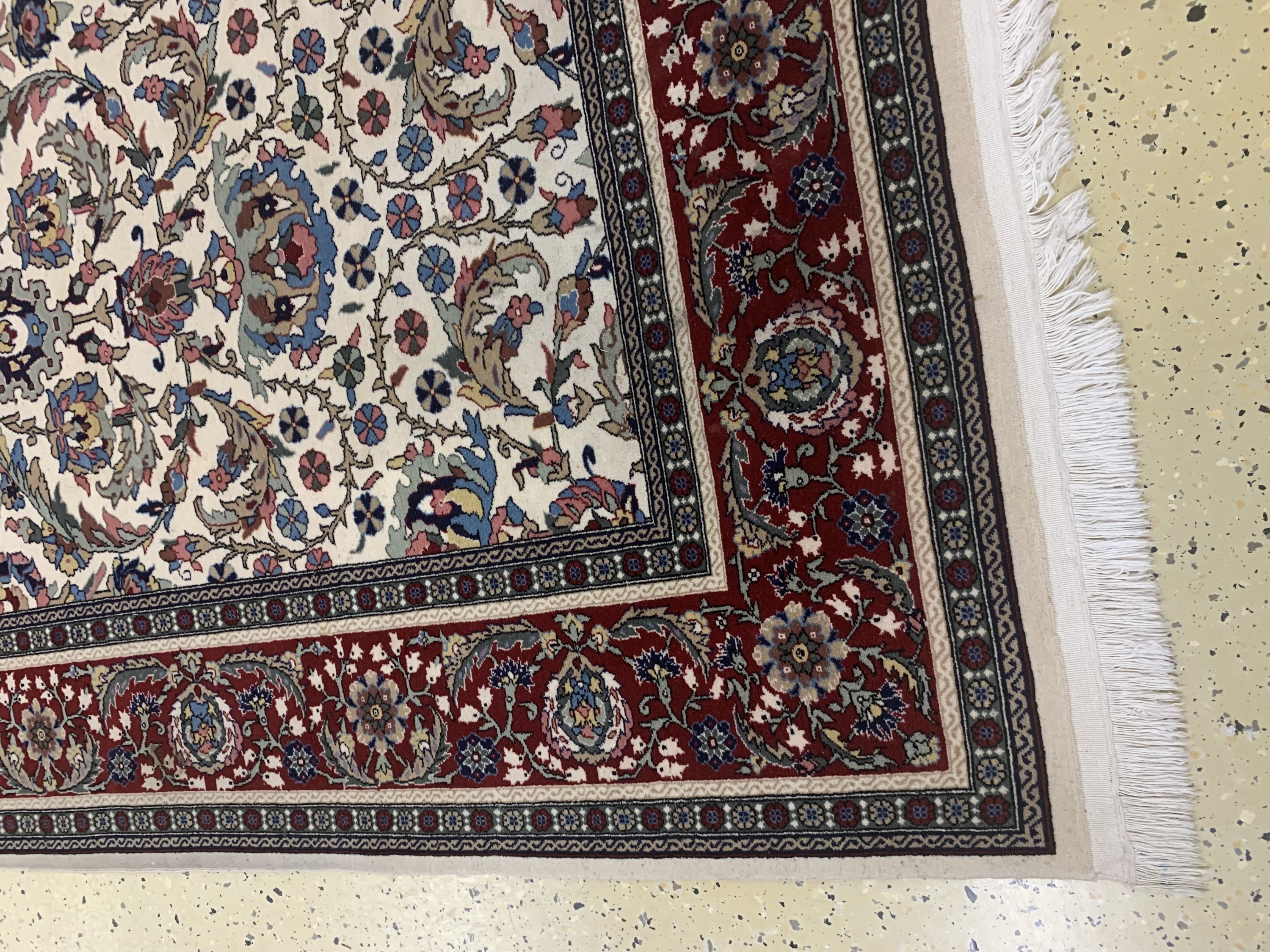 Detail c: Hereke fein signiert, Türkei, Mitte 20.Jhd,Wolle auf Baumwolle, ca. 300 x 200 cm, EHZ: 2