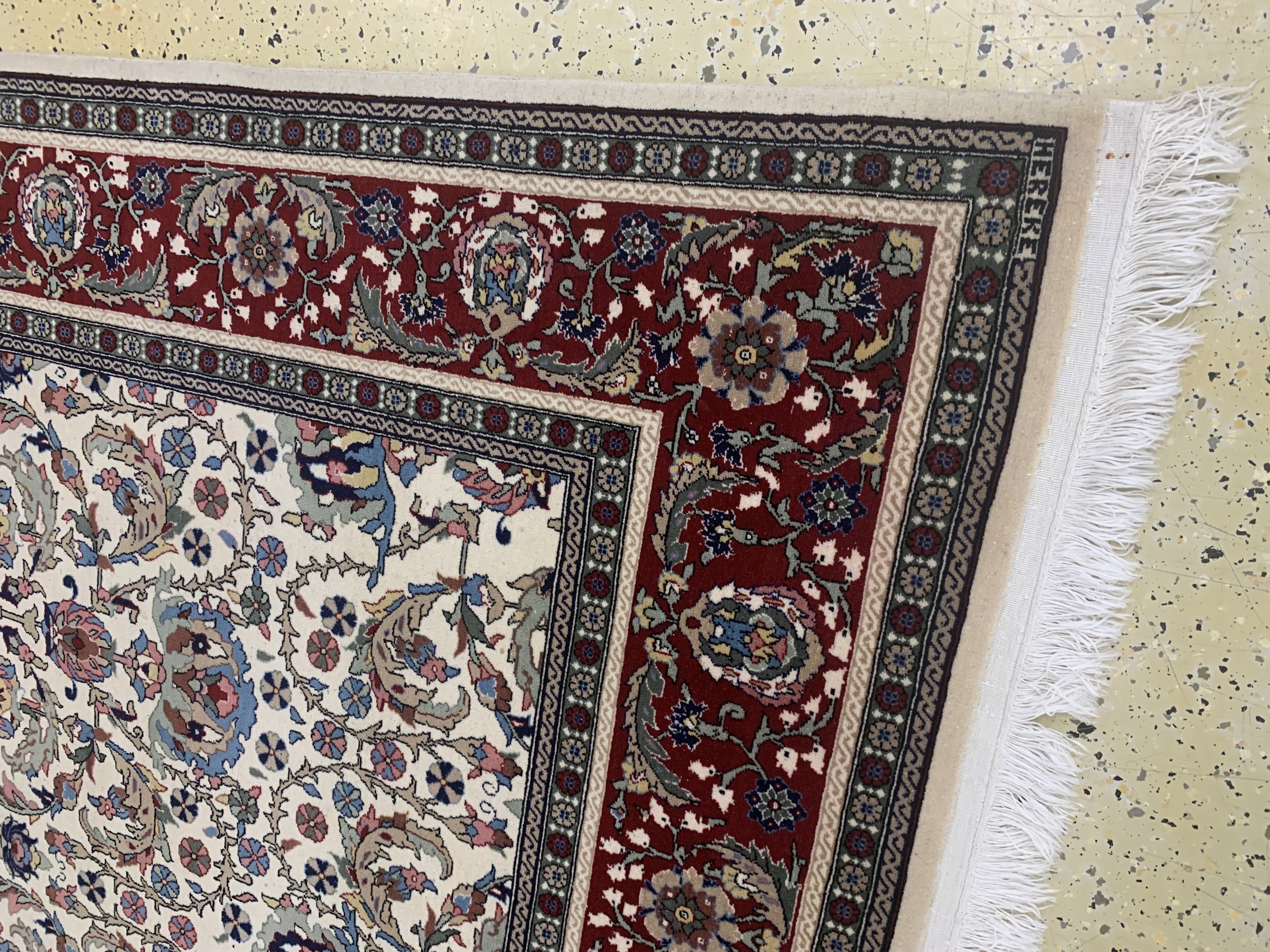 Detail e: Hereke fein signiert, Türkei, Mitte 20.Jhd,Wolle auf Baumwolle, ca. 300 x 200 cm, EHZ: 2