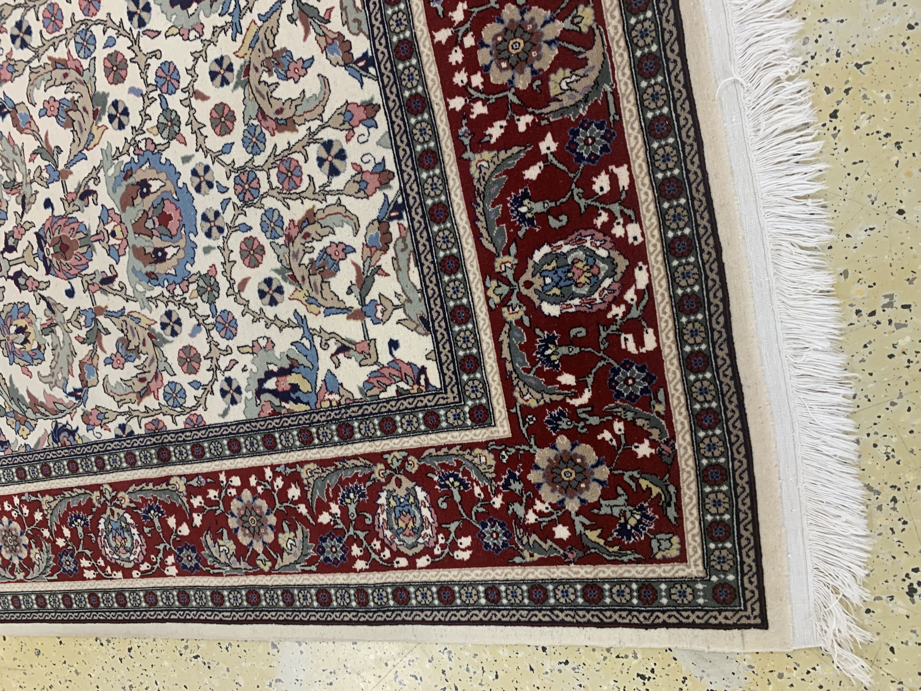 Detail g: Hereke fein signiert, Türkei, Mitte 20.Jhd,Wolle auf Baumwolle, ca. 300 x 200 cm, EHZ: 2