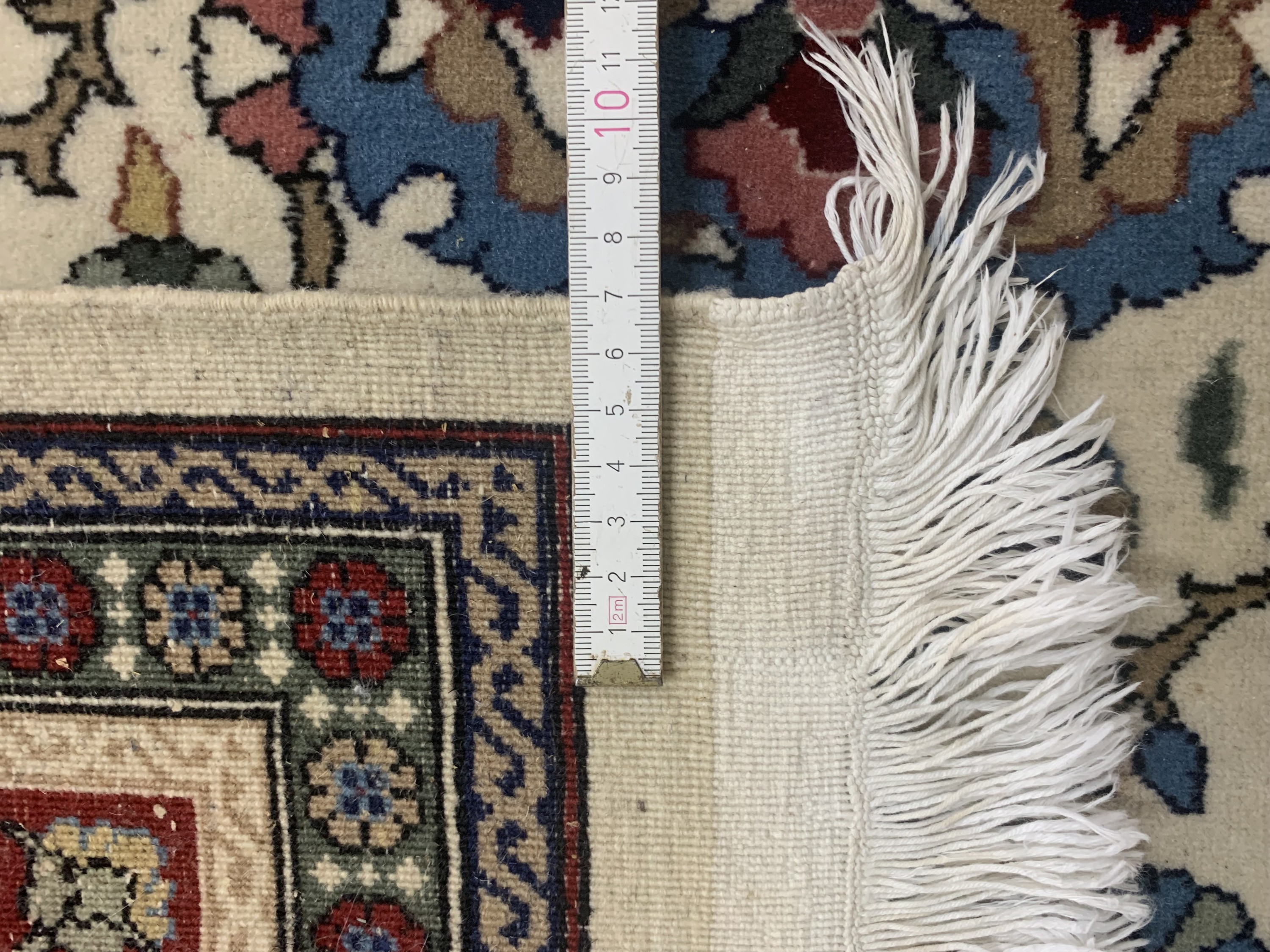 Detail h: Hereke fein signiert, Türkei, Mitte 20.Jhd,Wolle auf Baumwolle, ca. 300 x 200 cm, EHZ: 2