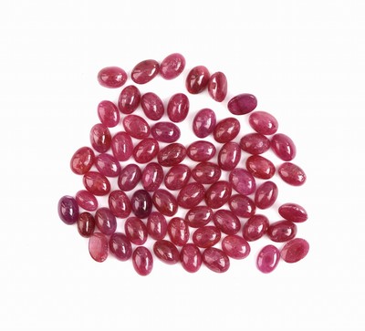 Image 26962628 - Lot lose Rubine, zus. 65.74 ct, ovale Cabochons, in versch. Farbnuancen, beh. ...